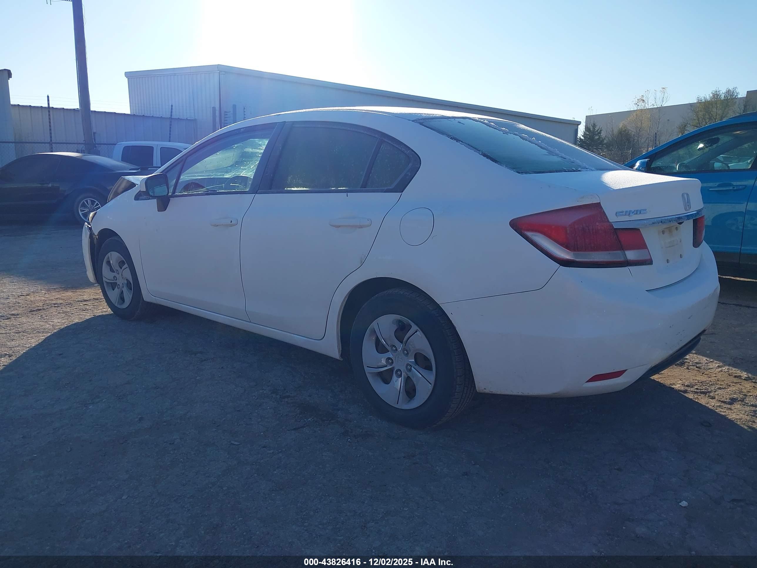 HONDA CIVIC image 3