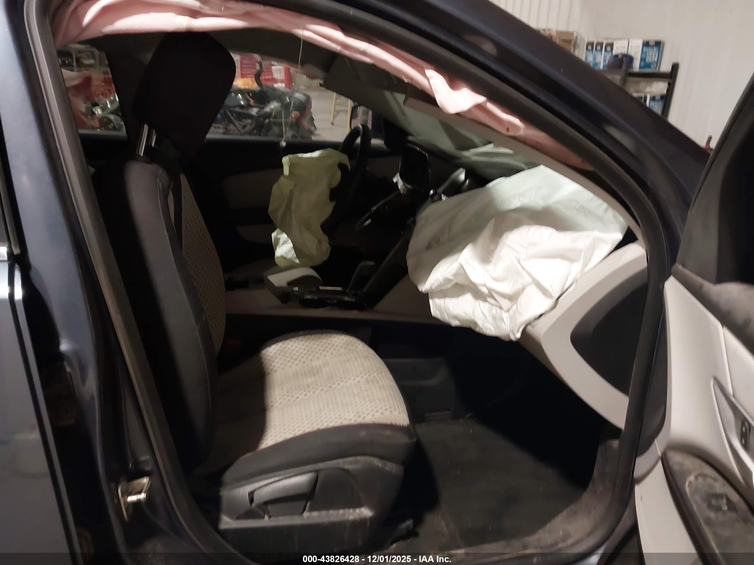 GMC TERRAIN image 5