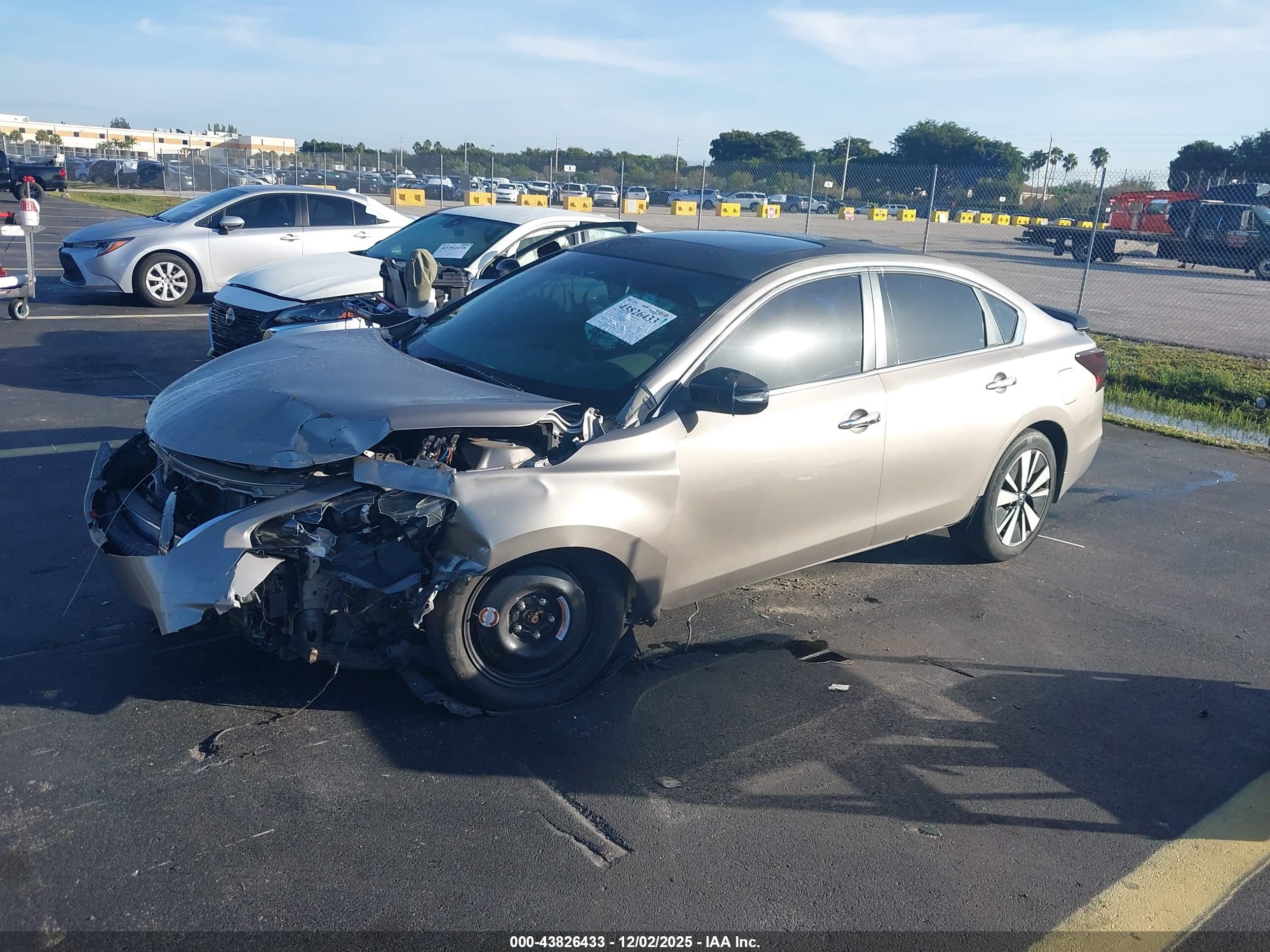 NISSAN ALTIMA image 2