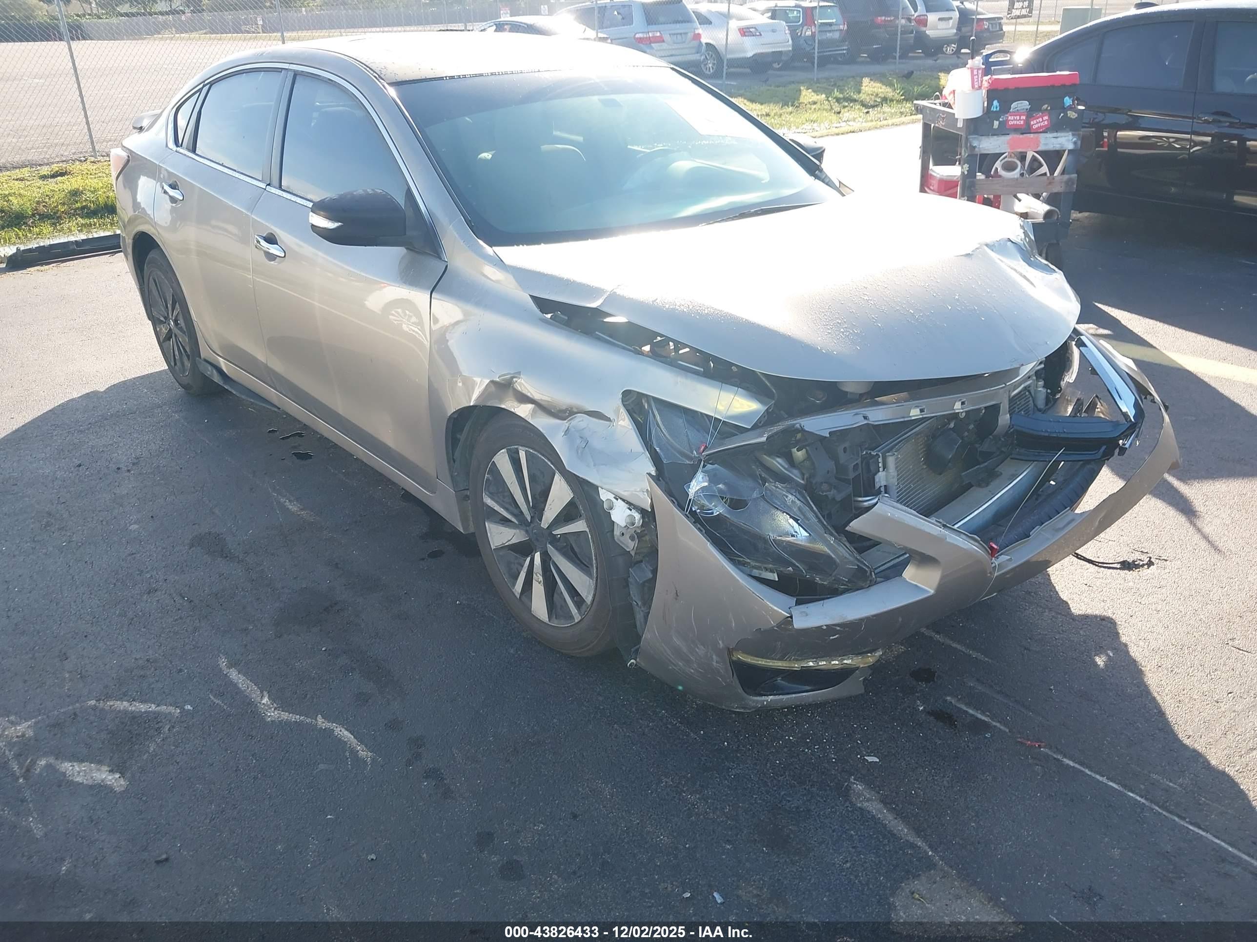 NISSAN ALTIMA image 6