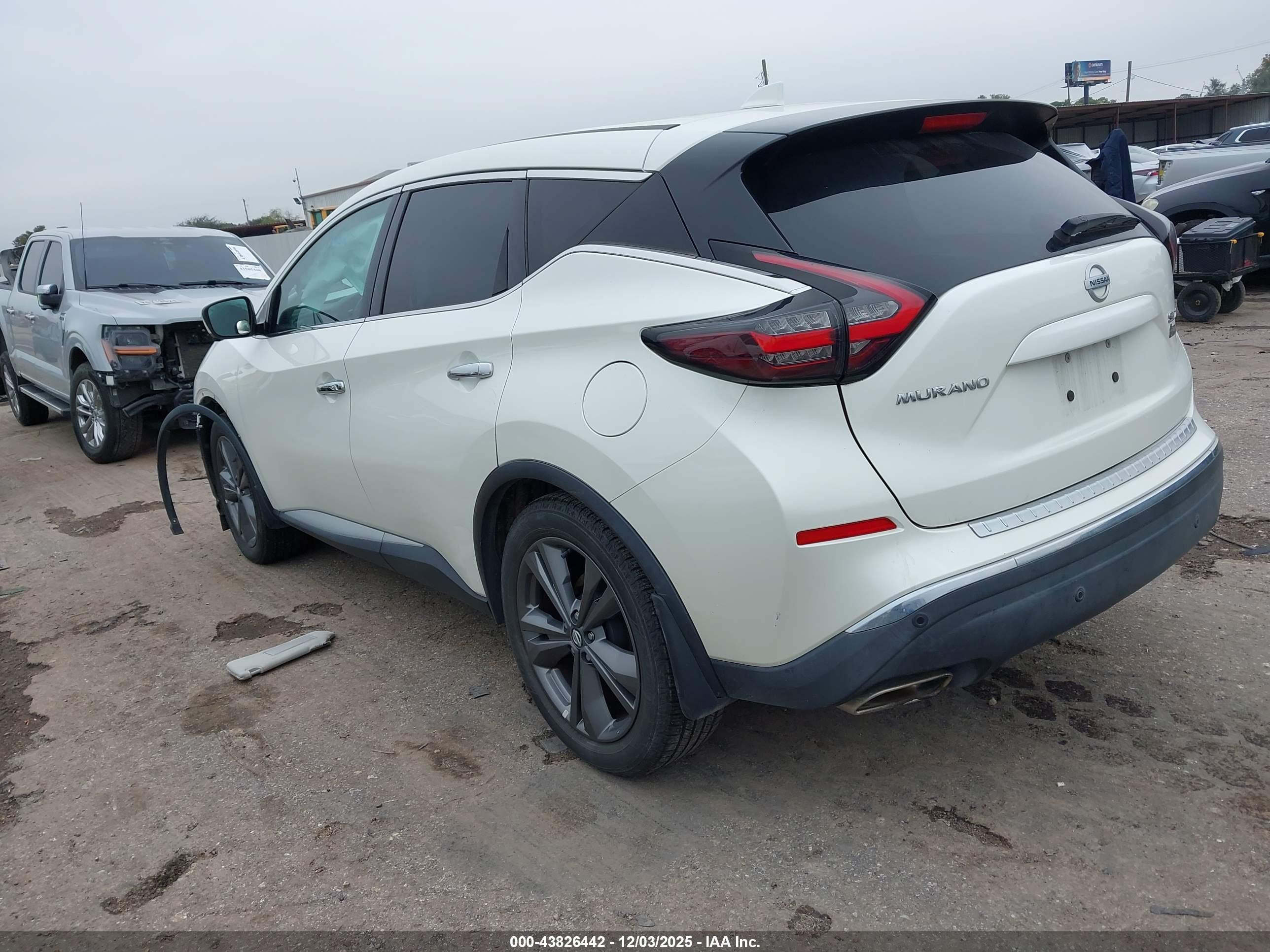 NISSAN MURANO image 3