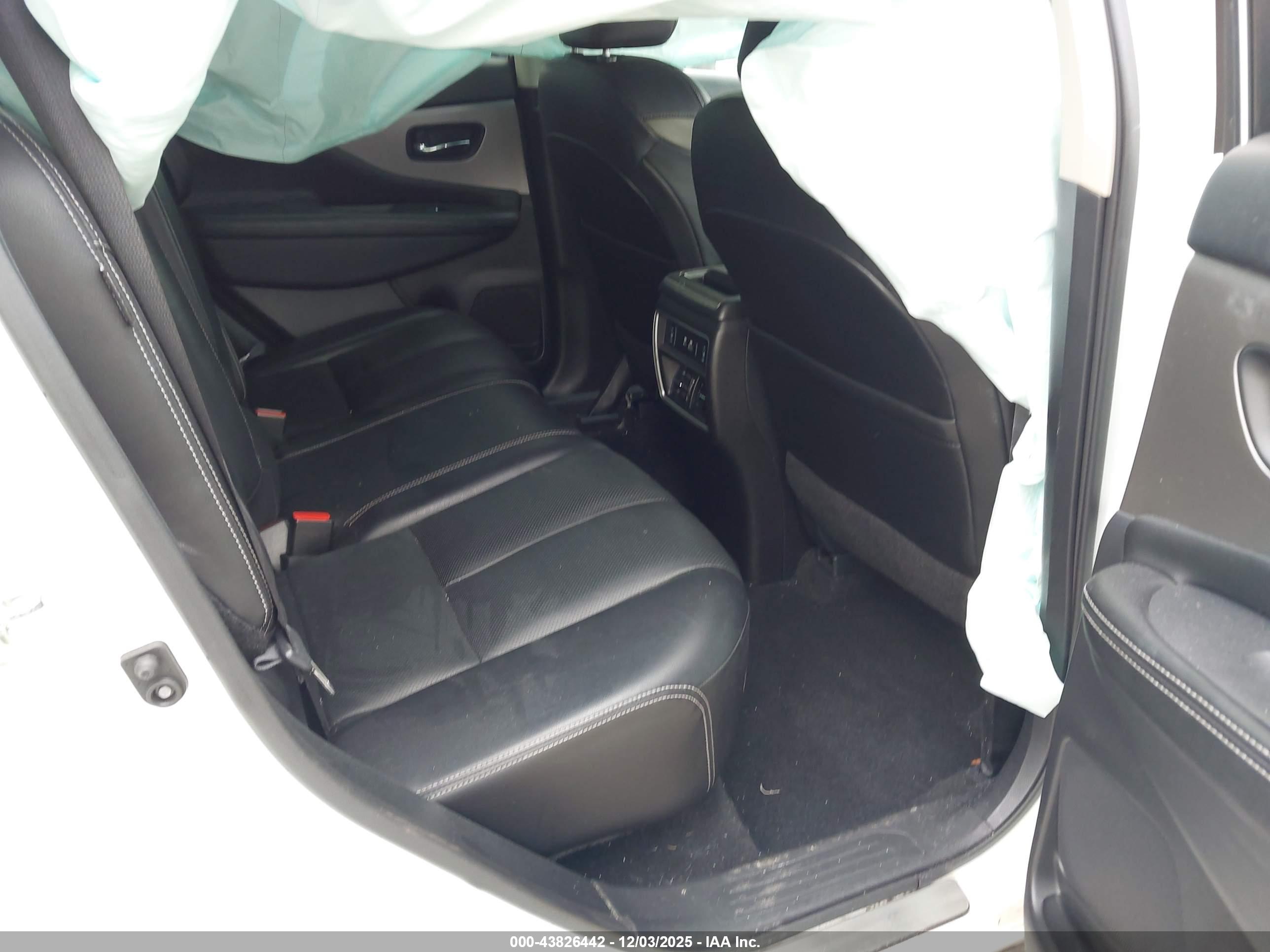 NISSAN MURANO image 8