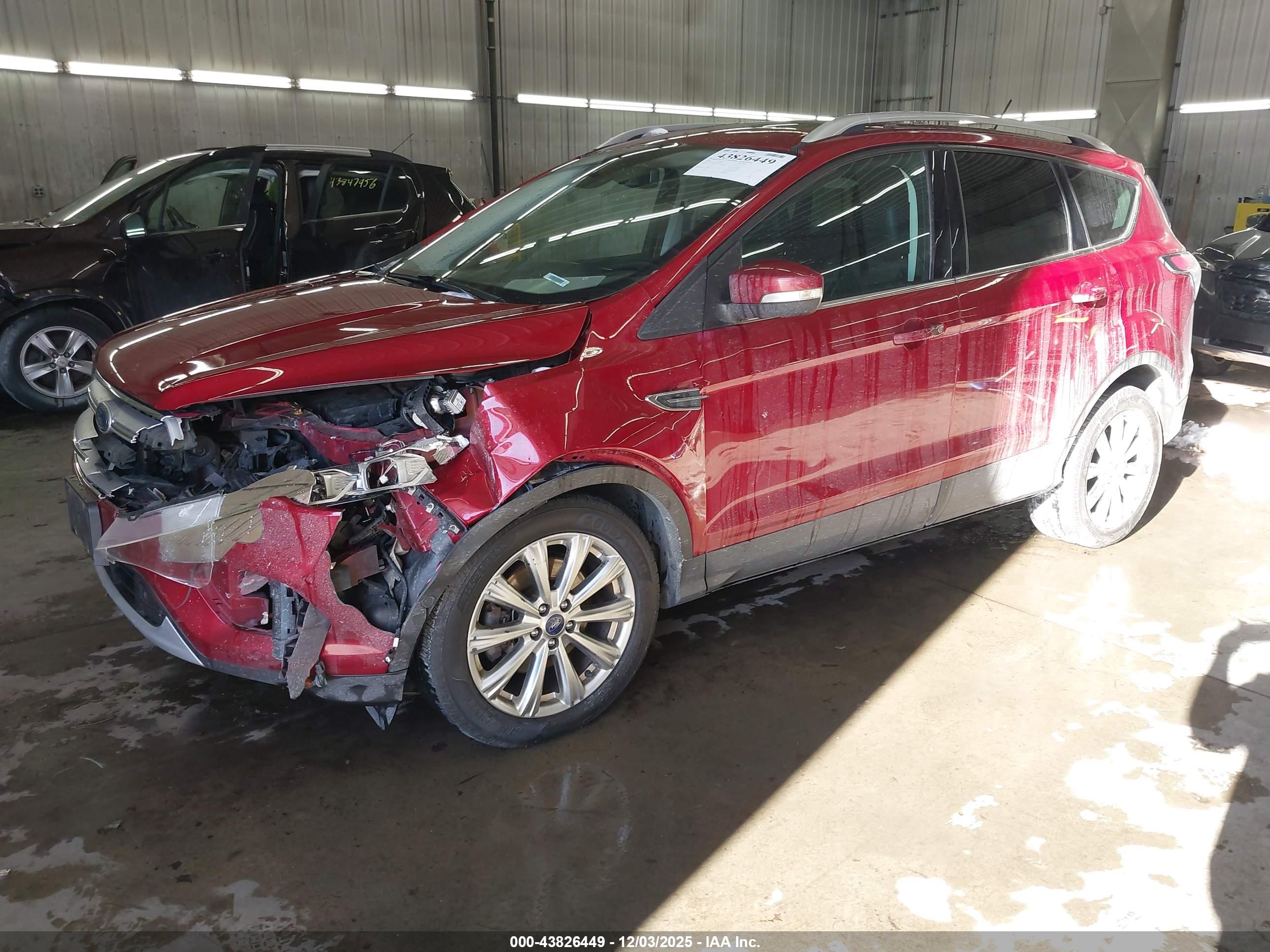 FORD ESCAPE image 2