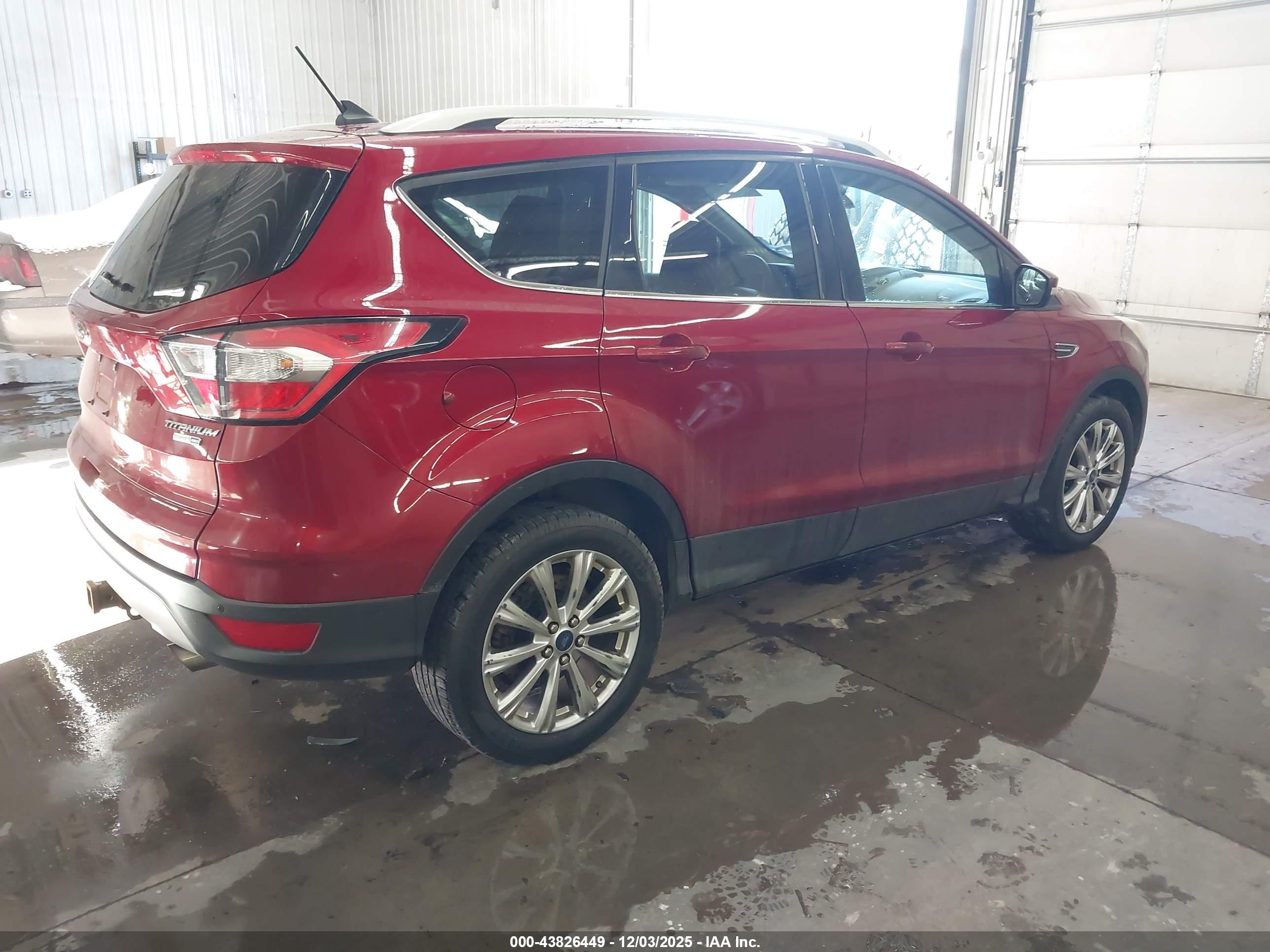 FORD ESCAPE image 4