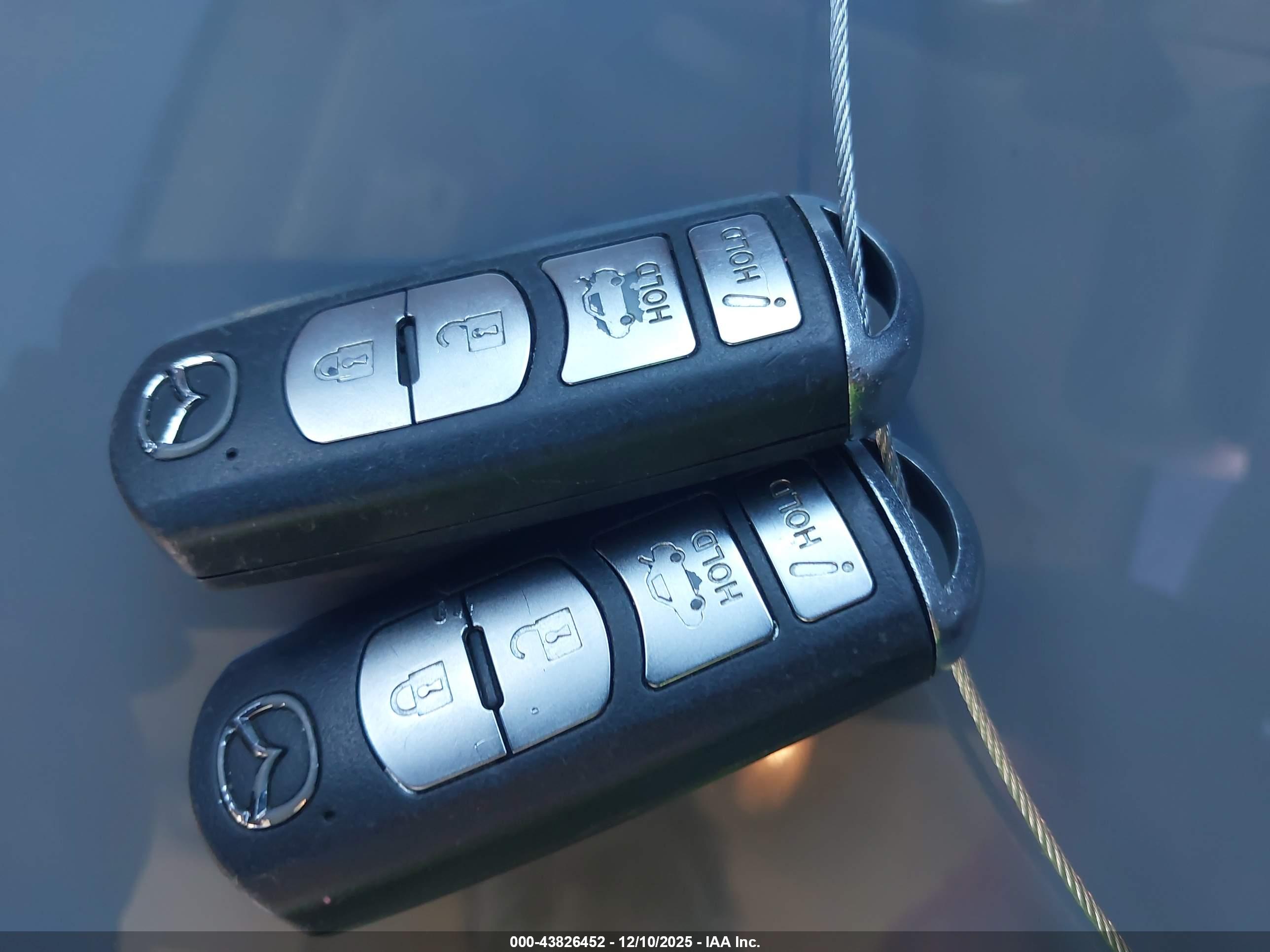 MAZDA MX-5 image 11