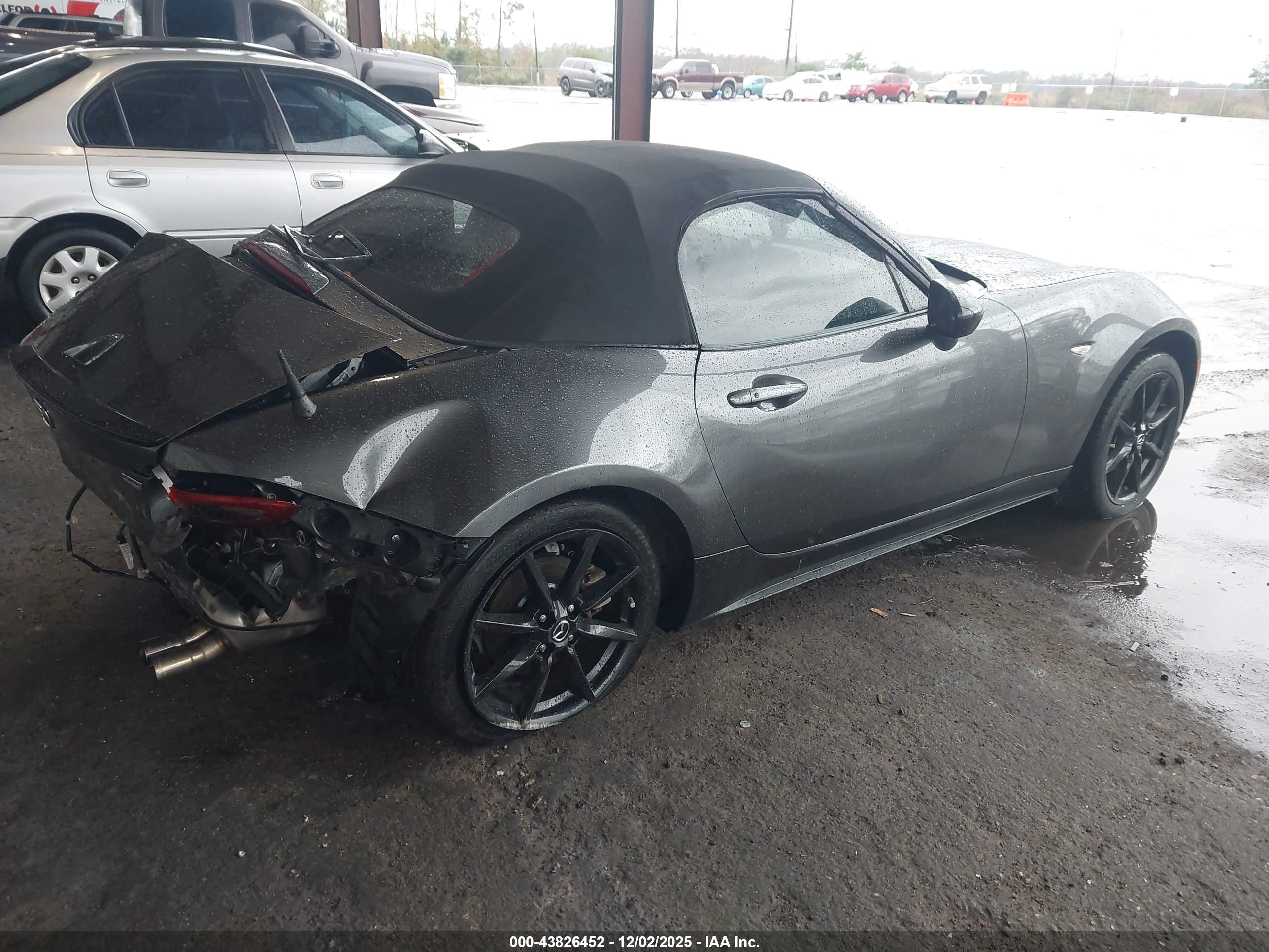 MAZDA MX-5 image 4