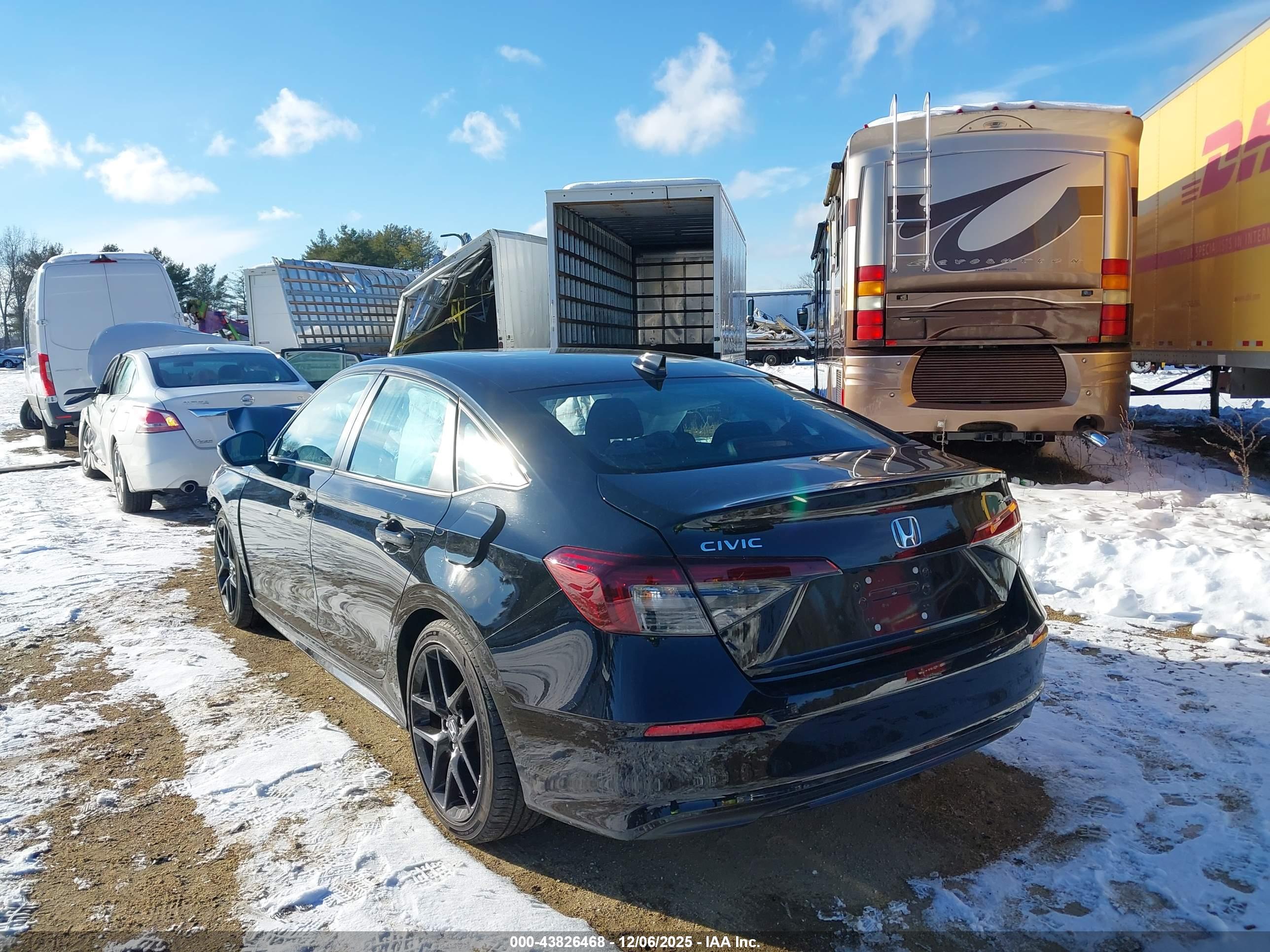 HONDA CIVIC image 3