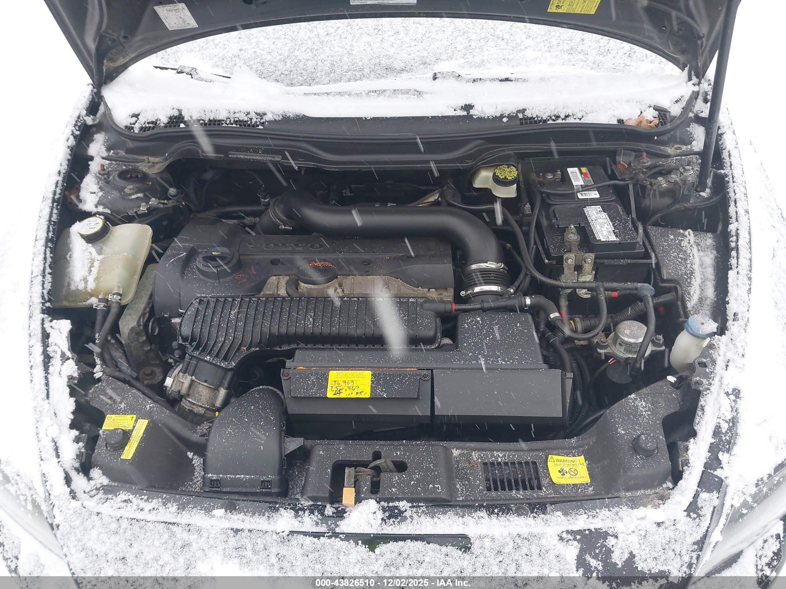 VOLVO S40 image 10