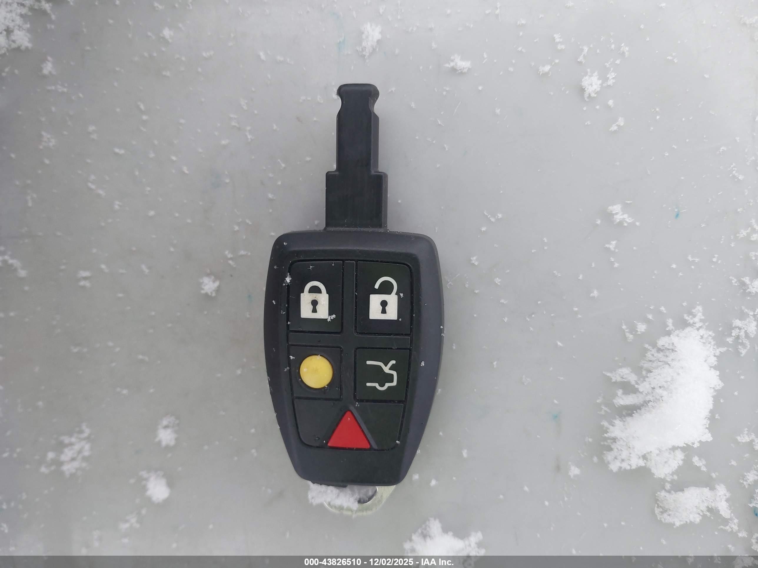 VOLVO S40 image 11