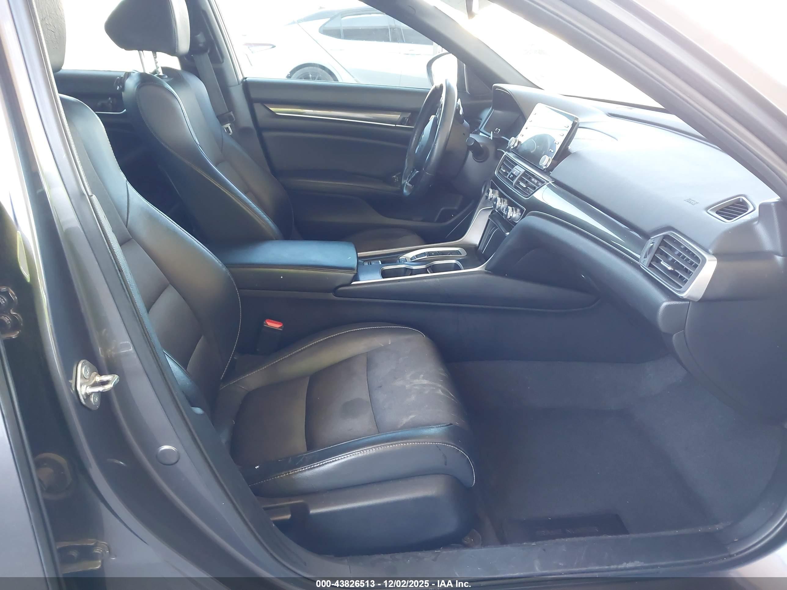 HONDA ACCORD image 5