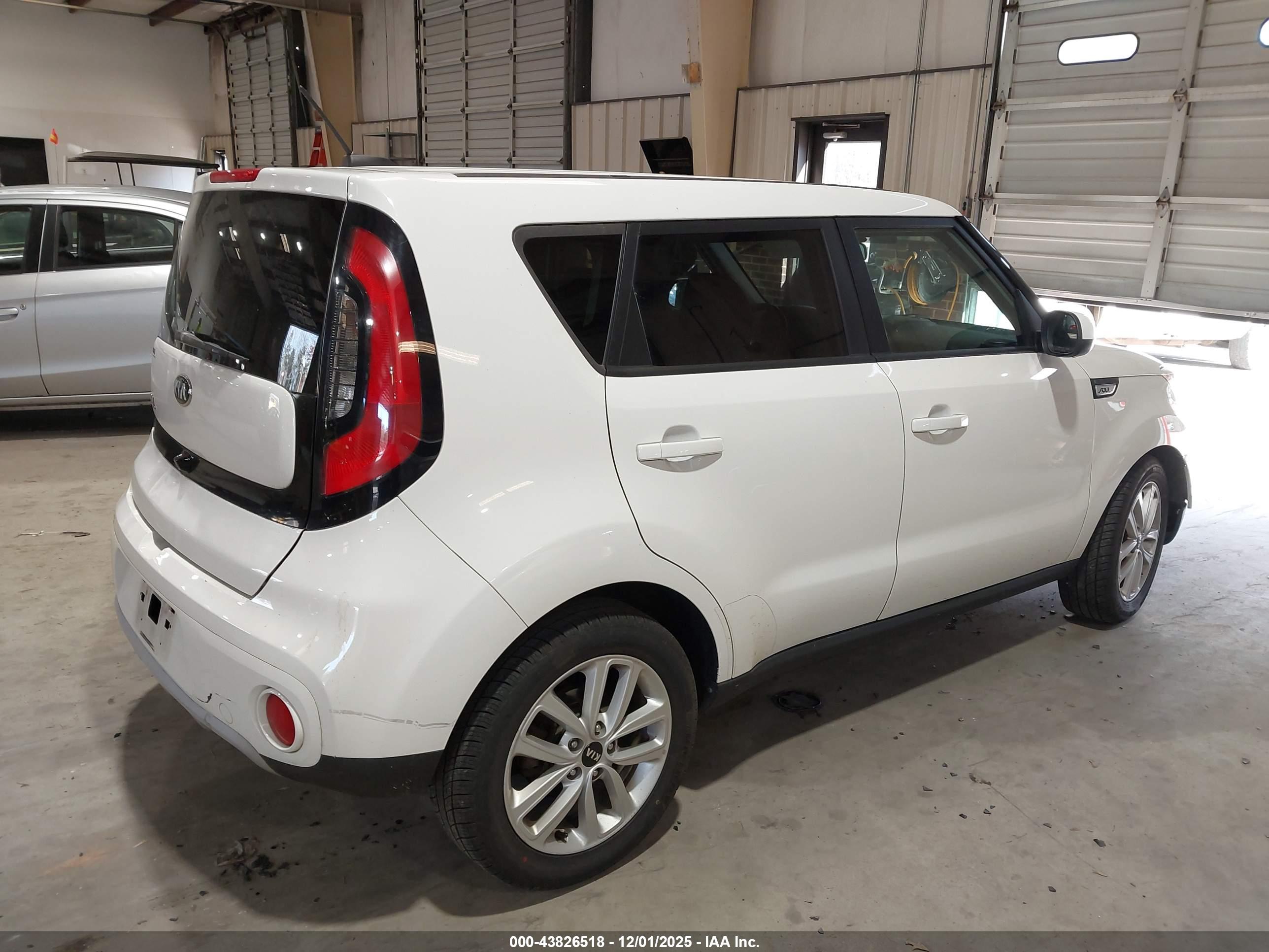 KIA SOUL image 4