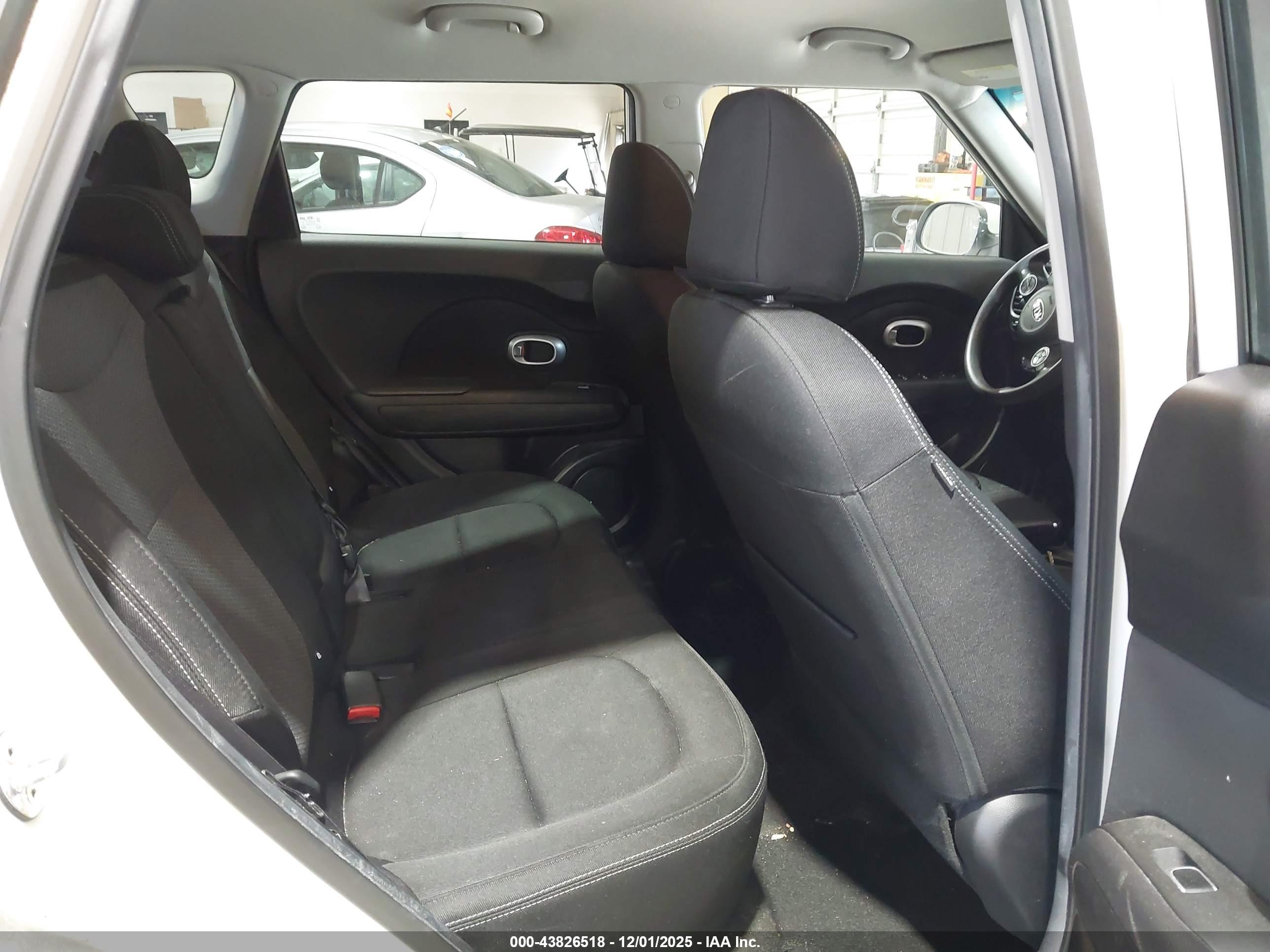 KIA SOUL image 8