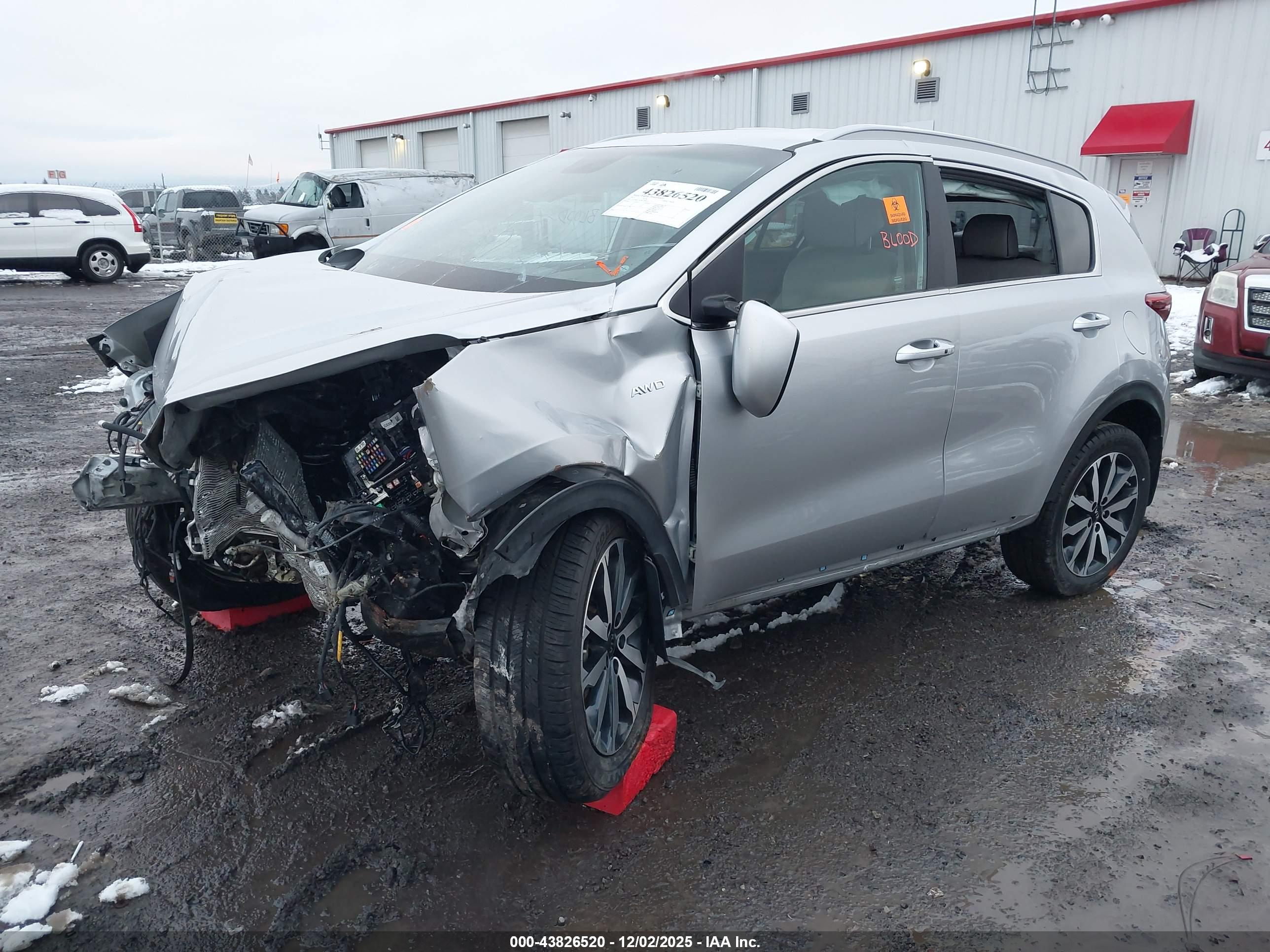 KIA SPORTAGE image 2