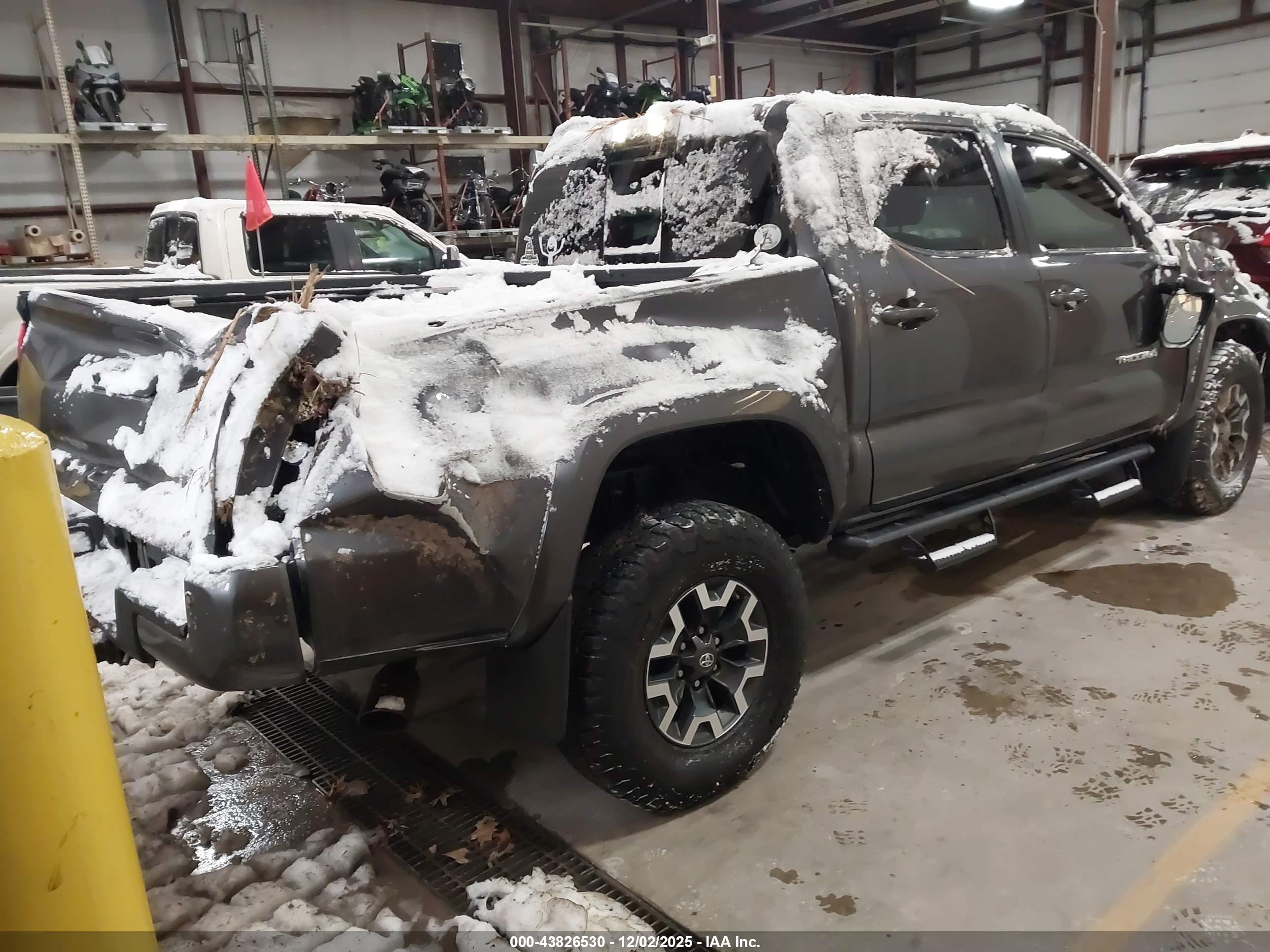 TOYOTA TACOMA image 4