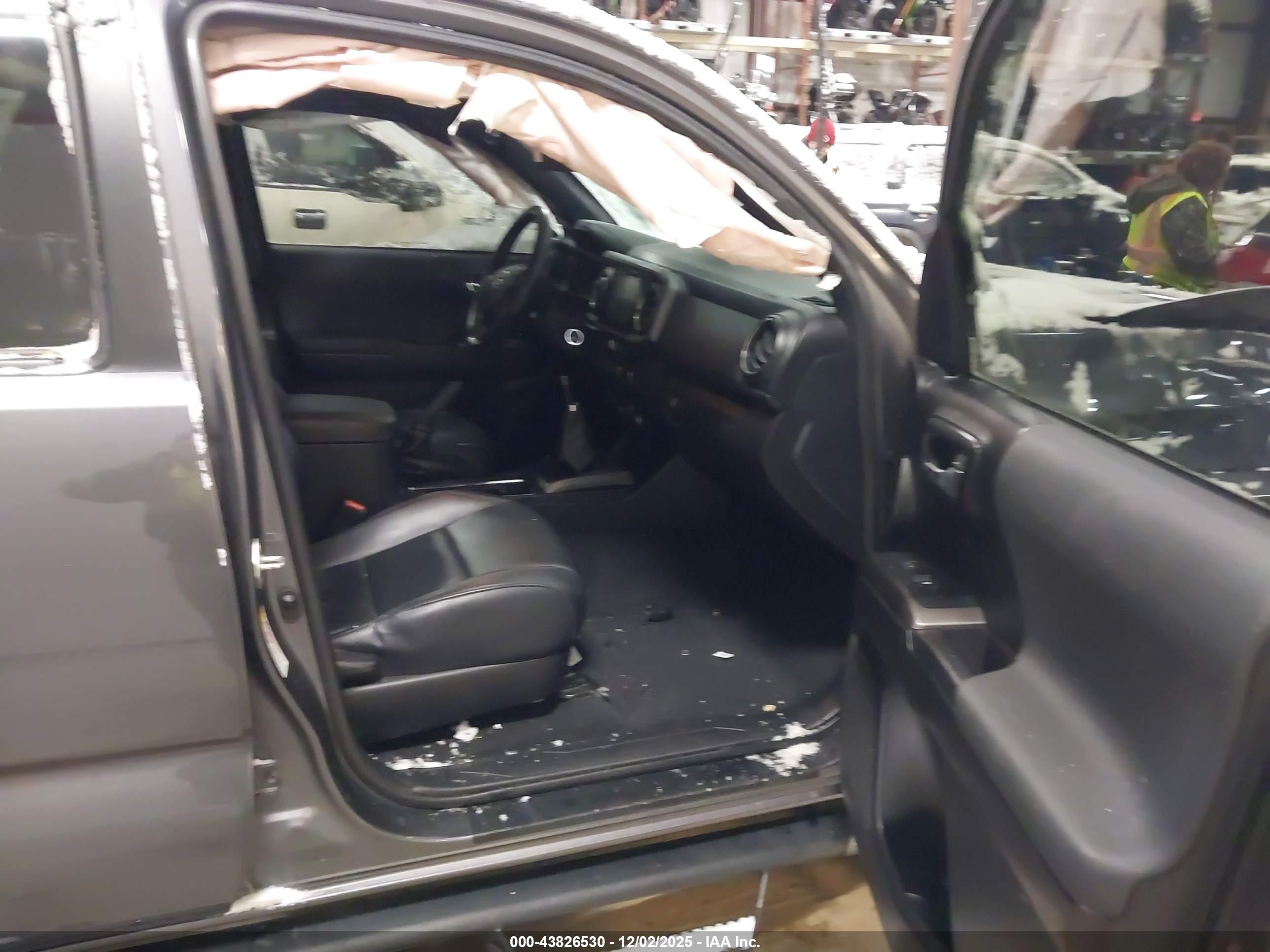 TOYOTA TACOMA image 5