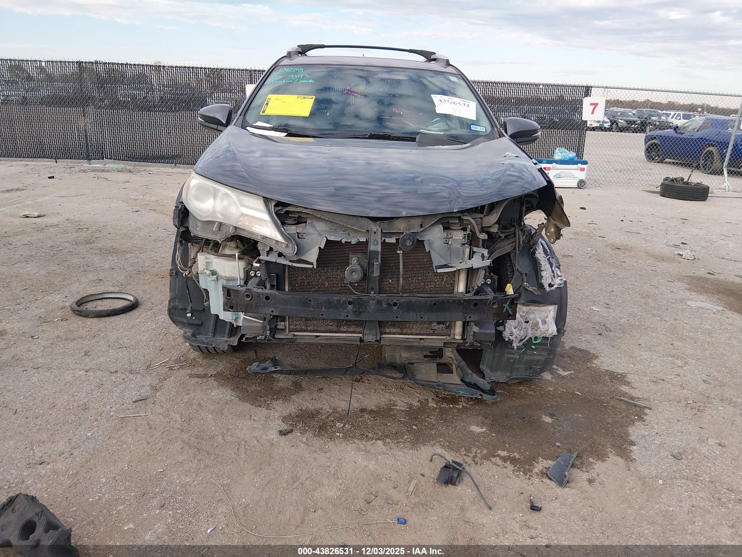 TOYOTA RAV4 image 6