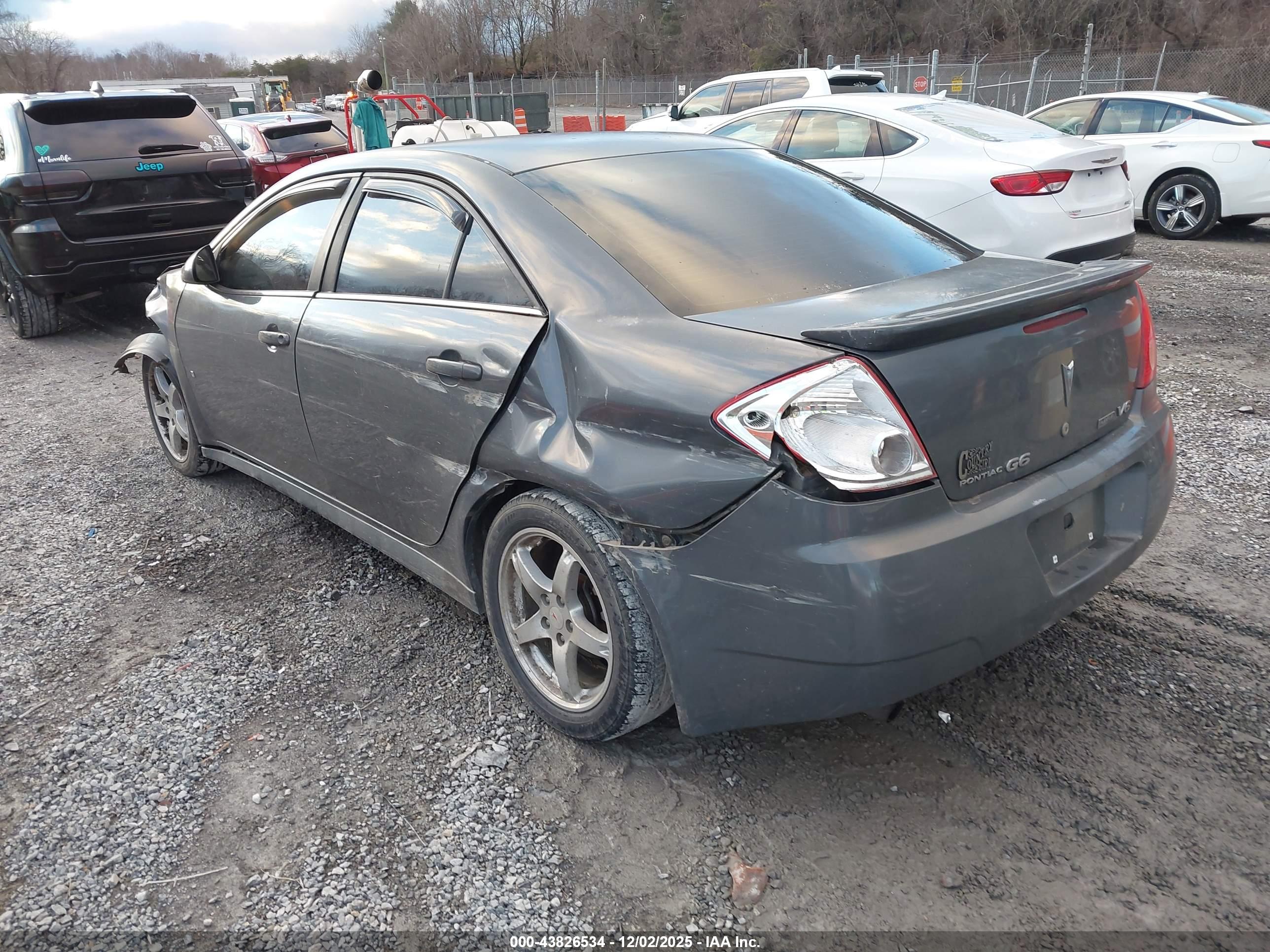 PONTIAC G6 image 3