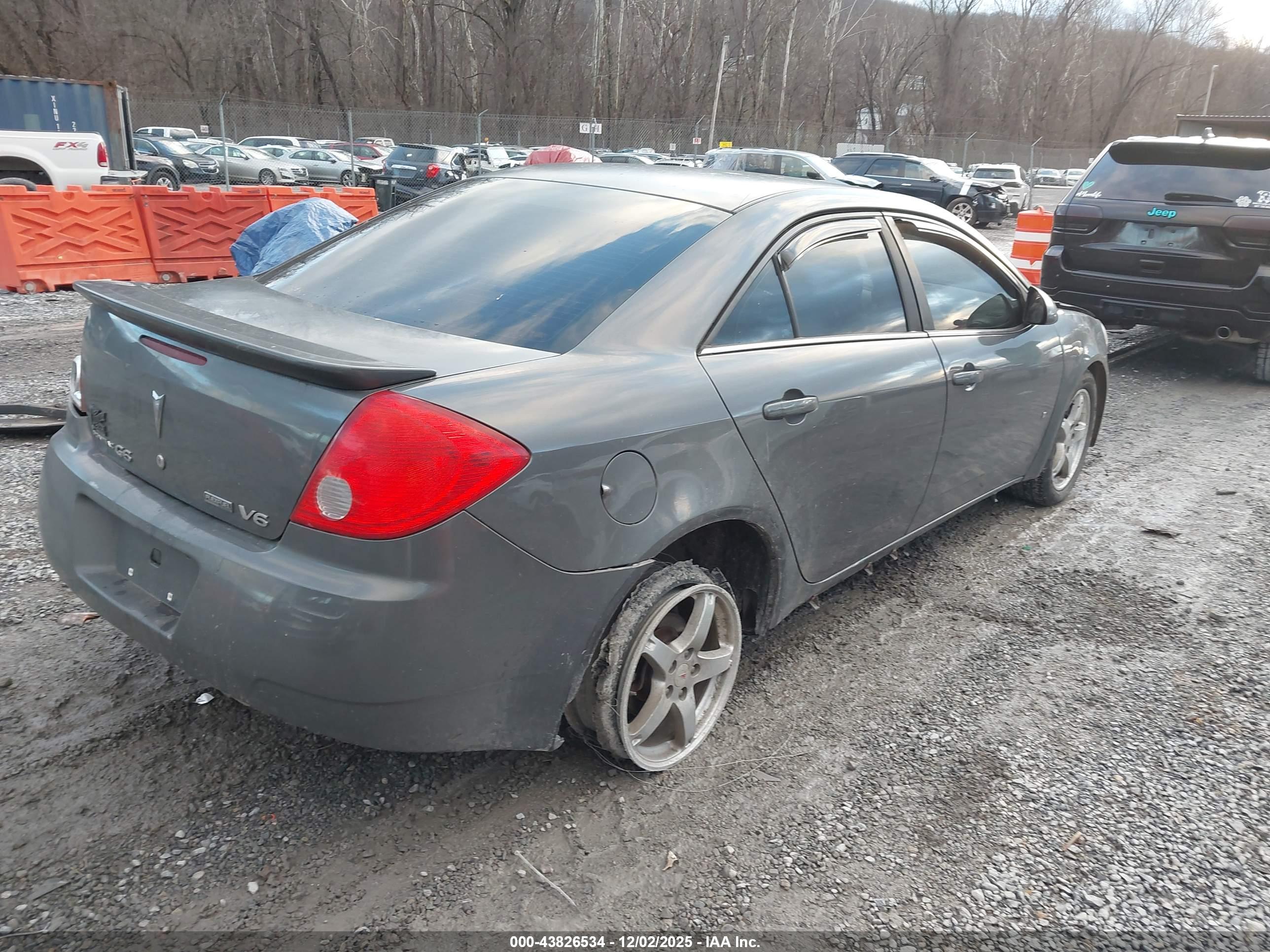 PONTIAC G6 image 4