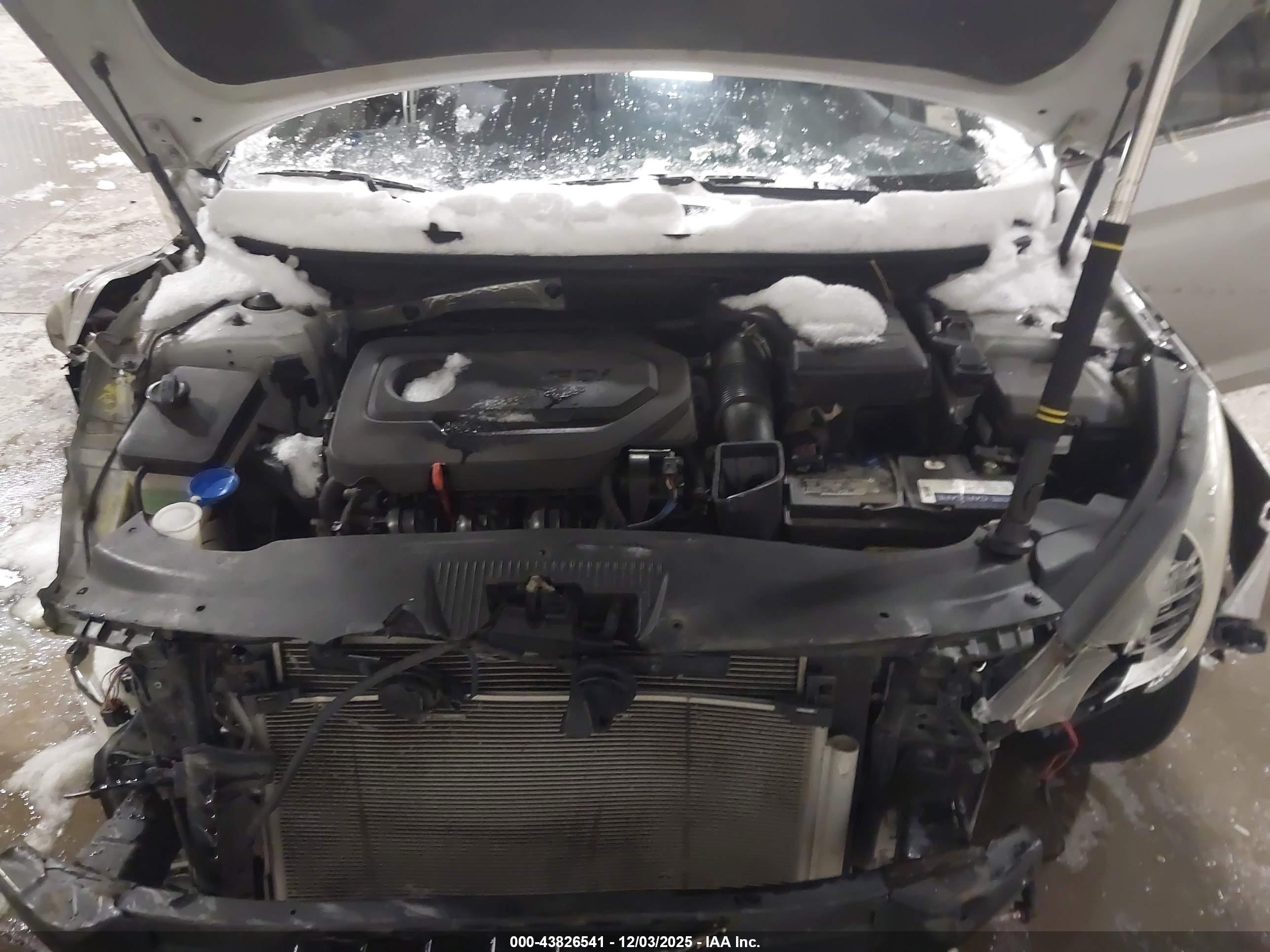 HYUNDAI SONATA image 10