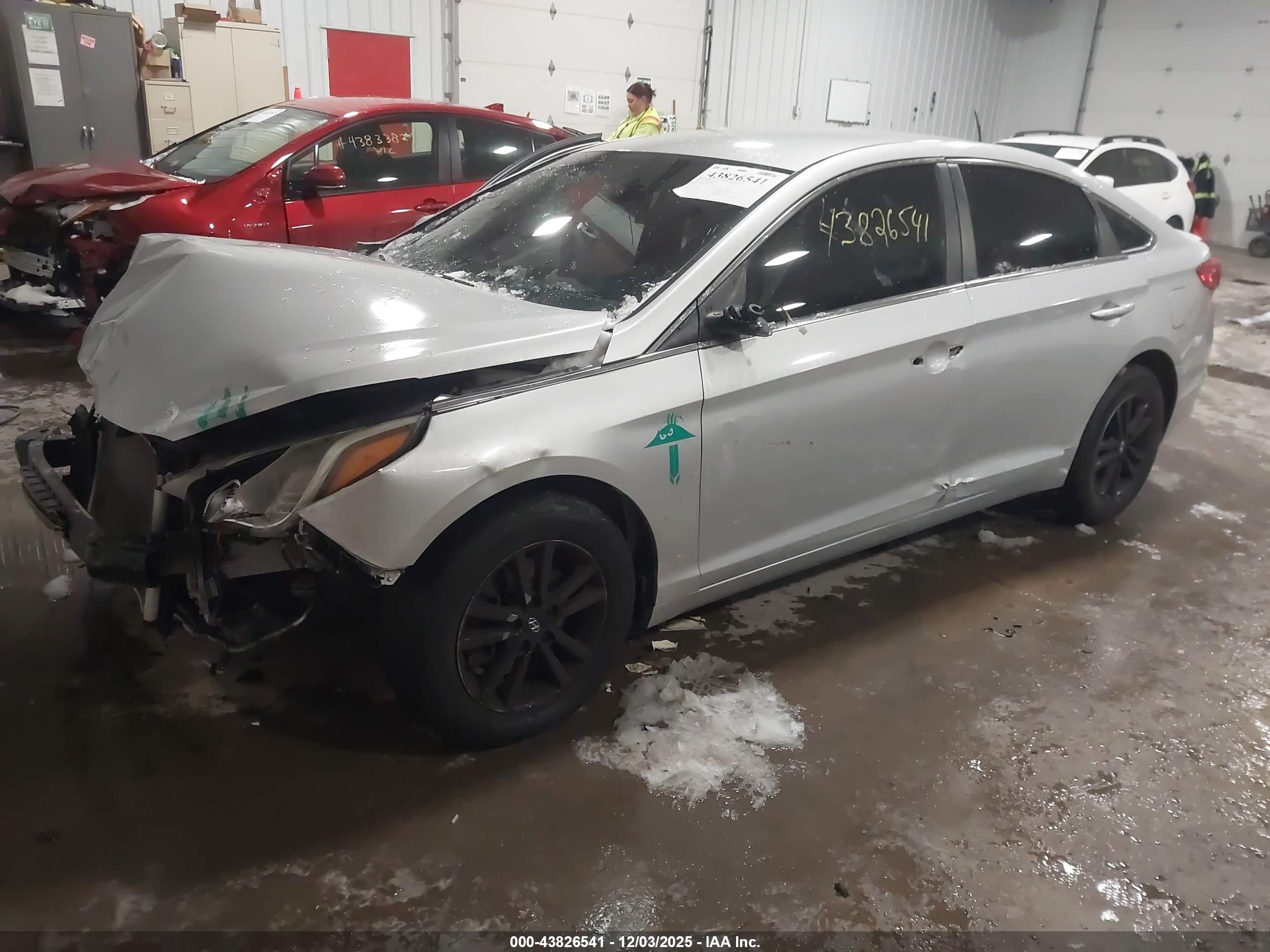 HYUNDAI SONATA image 2