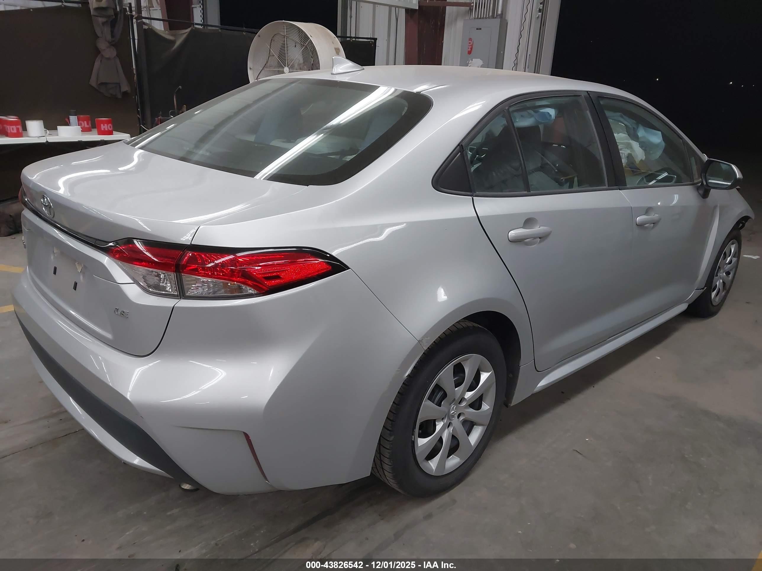 TOYOTA COROLLA image 4