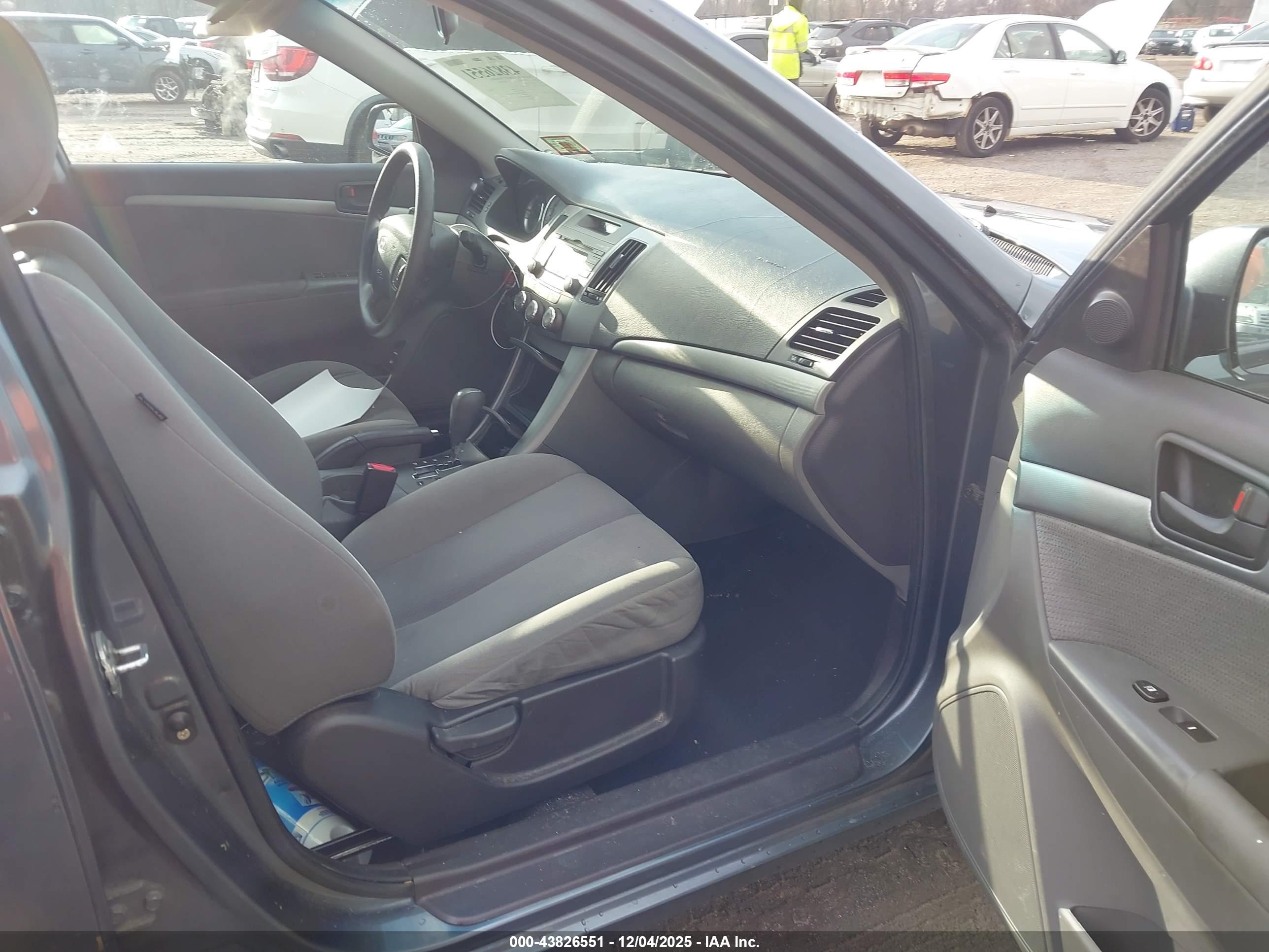 HYUNDAI SONATA image 5