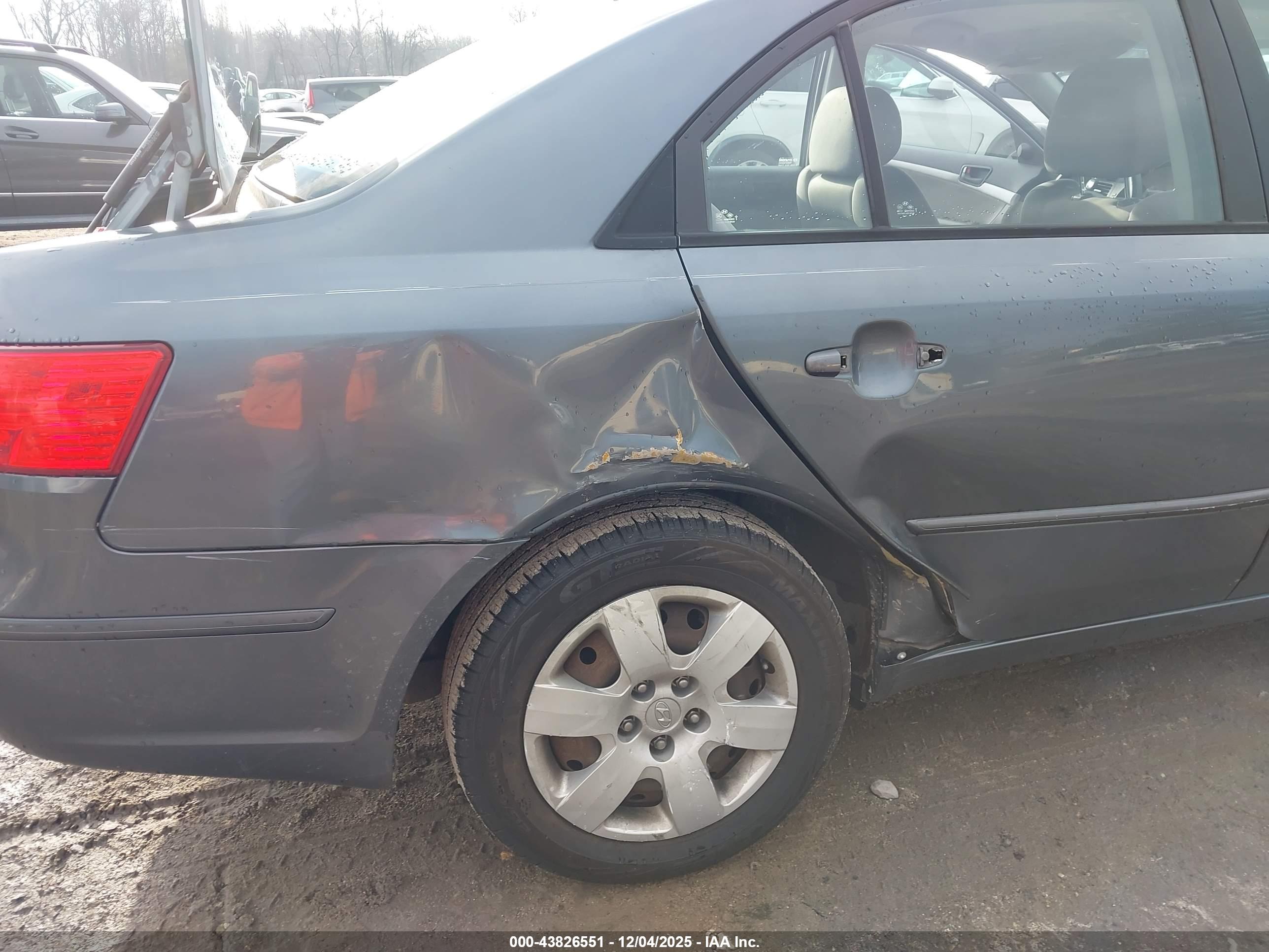 HYUNDAI SONATA image 6