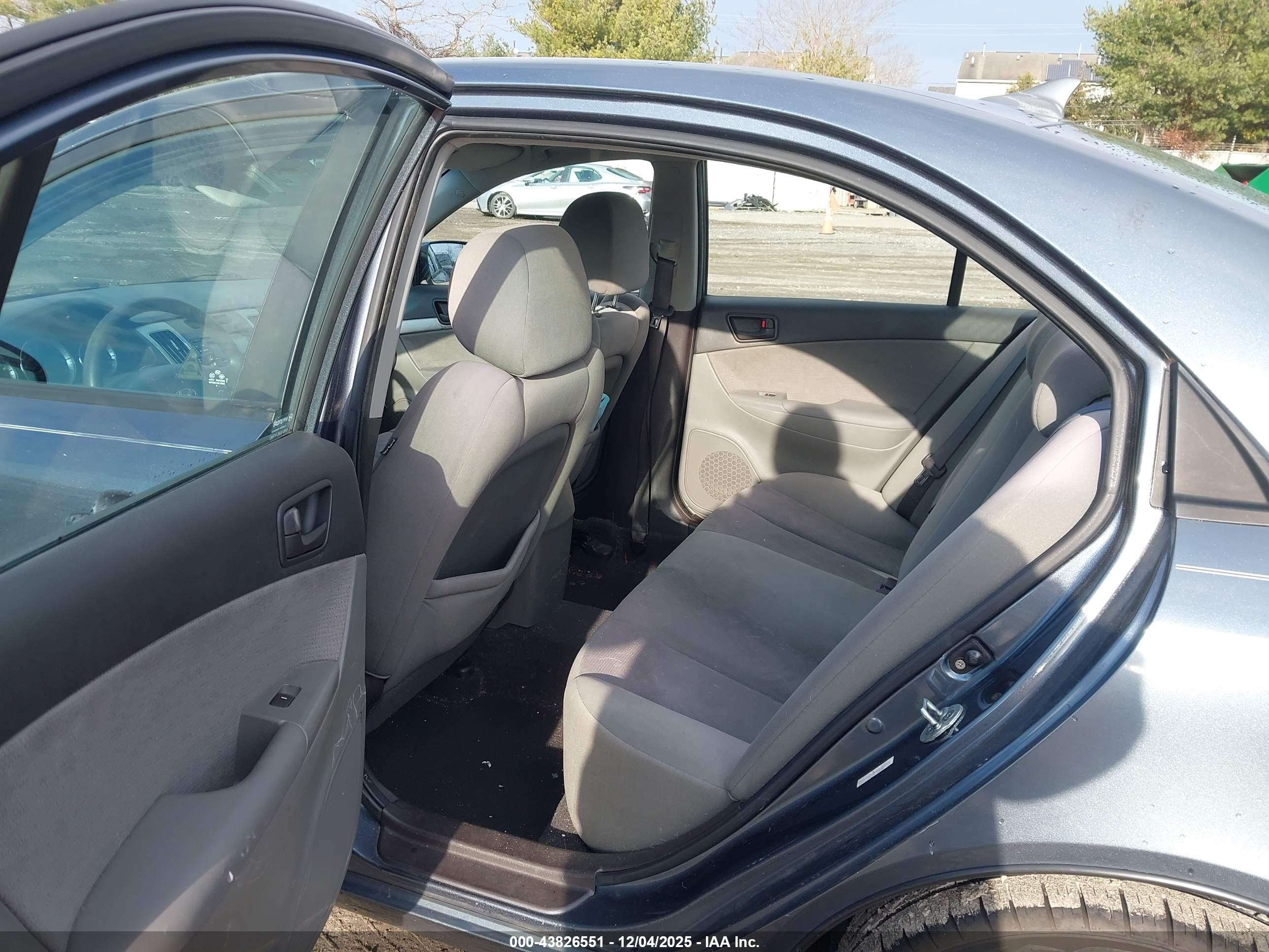 HYUNDAI SONATA image 8