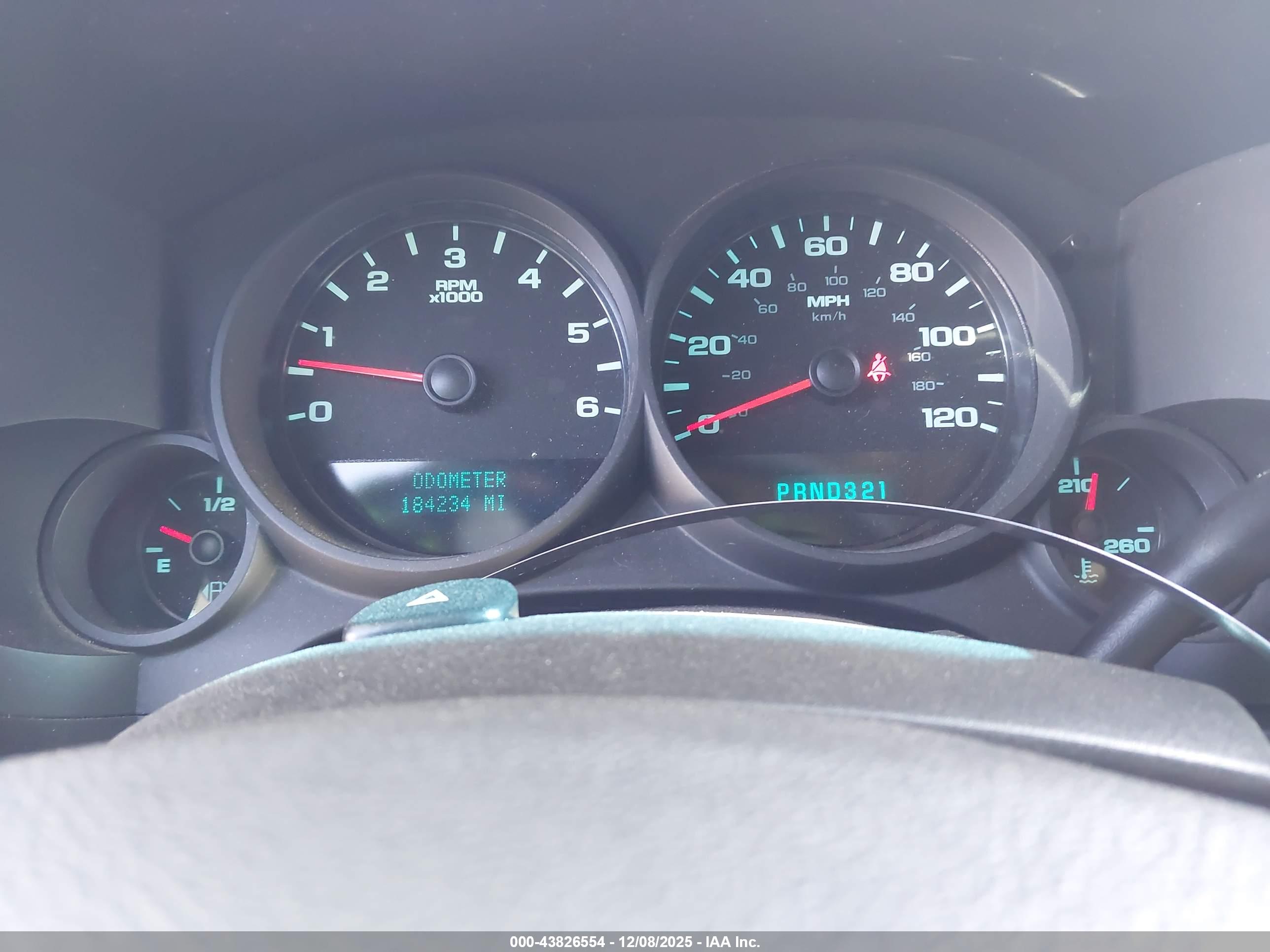CHEVROLET SILVERADO image 7