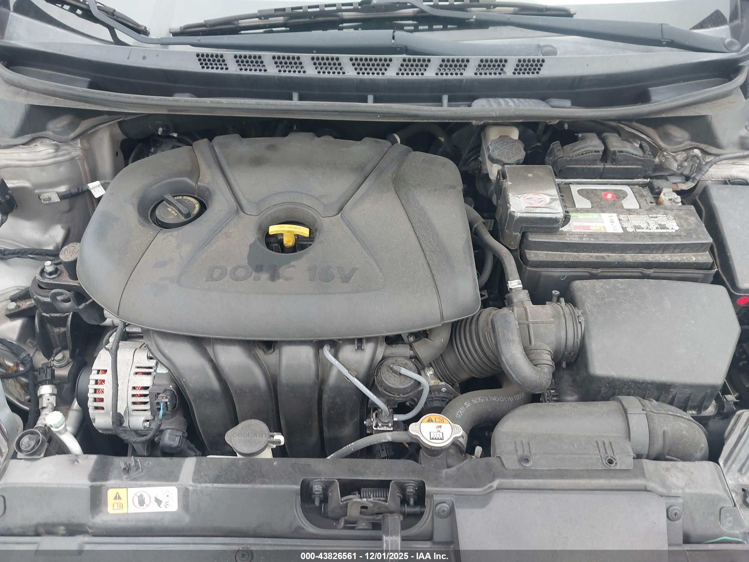HYUNDAI ELANTRA image 10