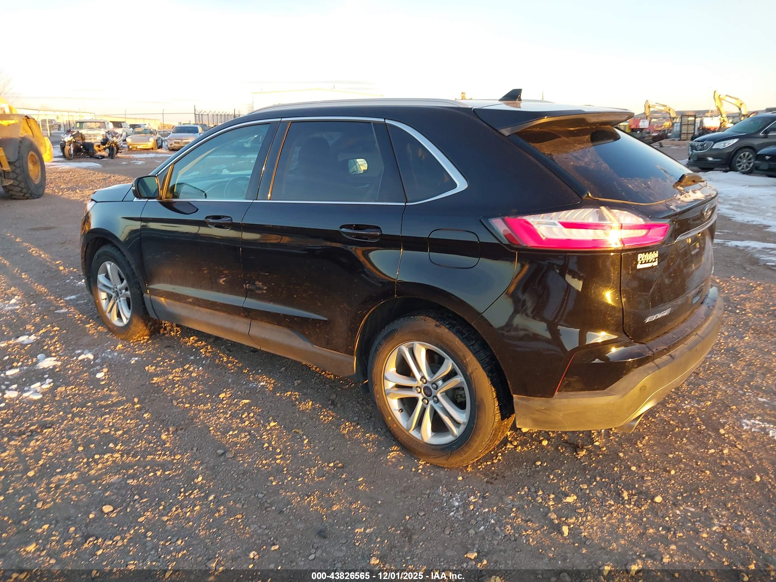 FORD EDGE image 3