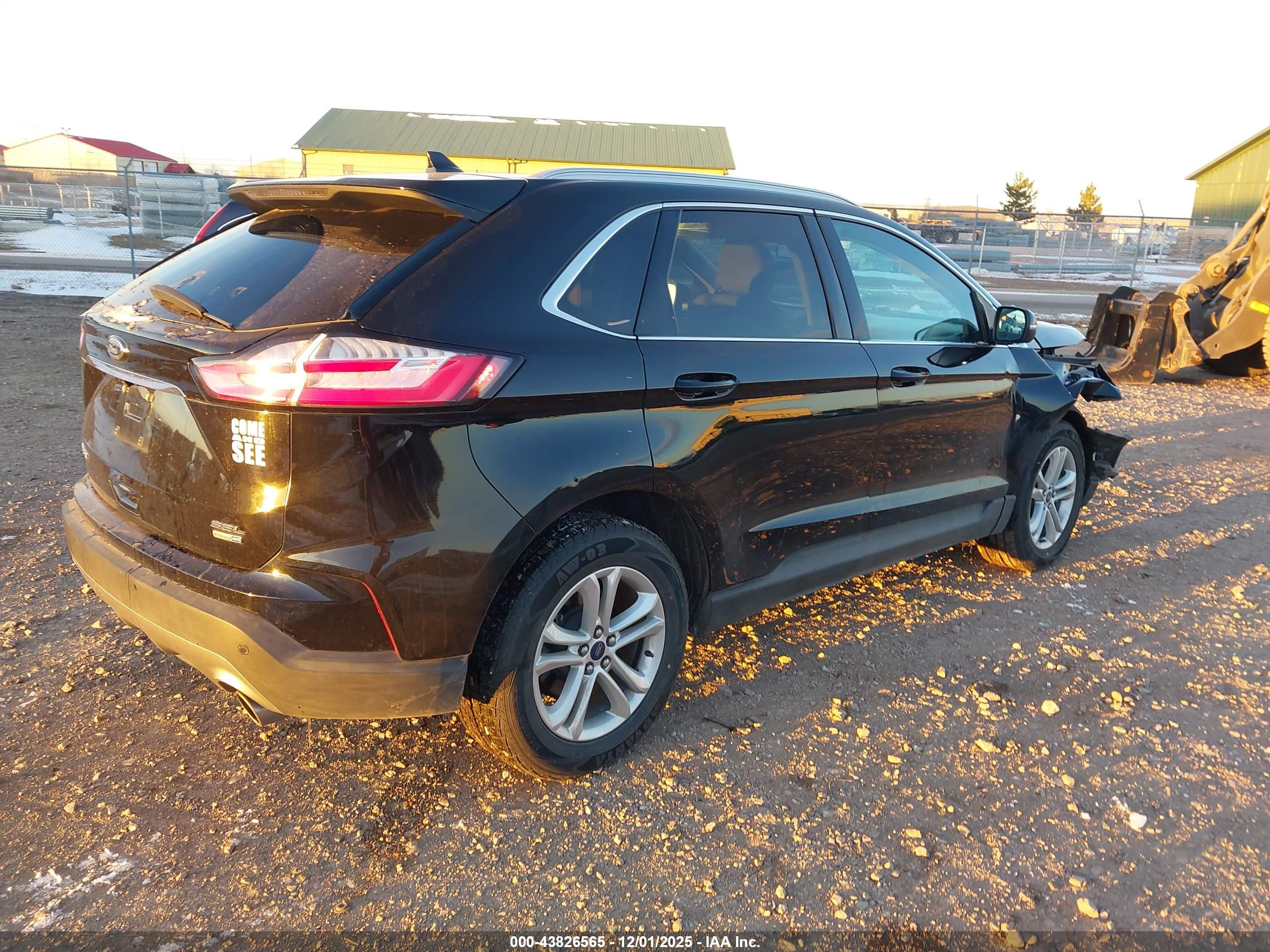 FORD EDGE image 4