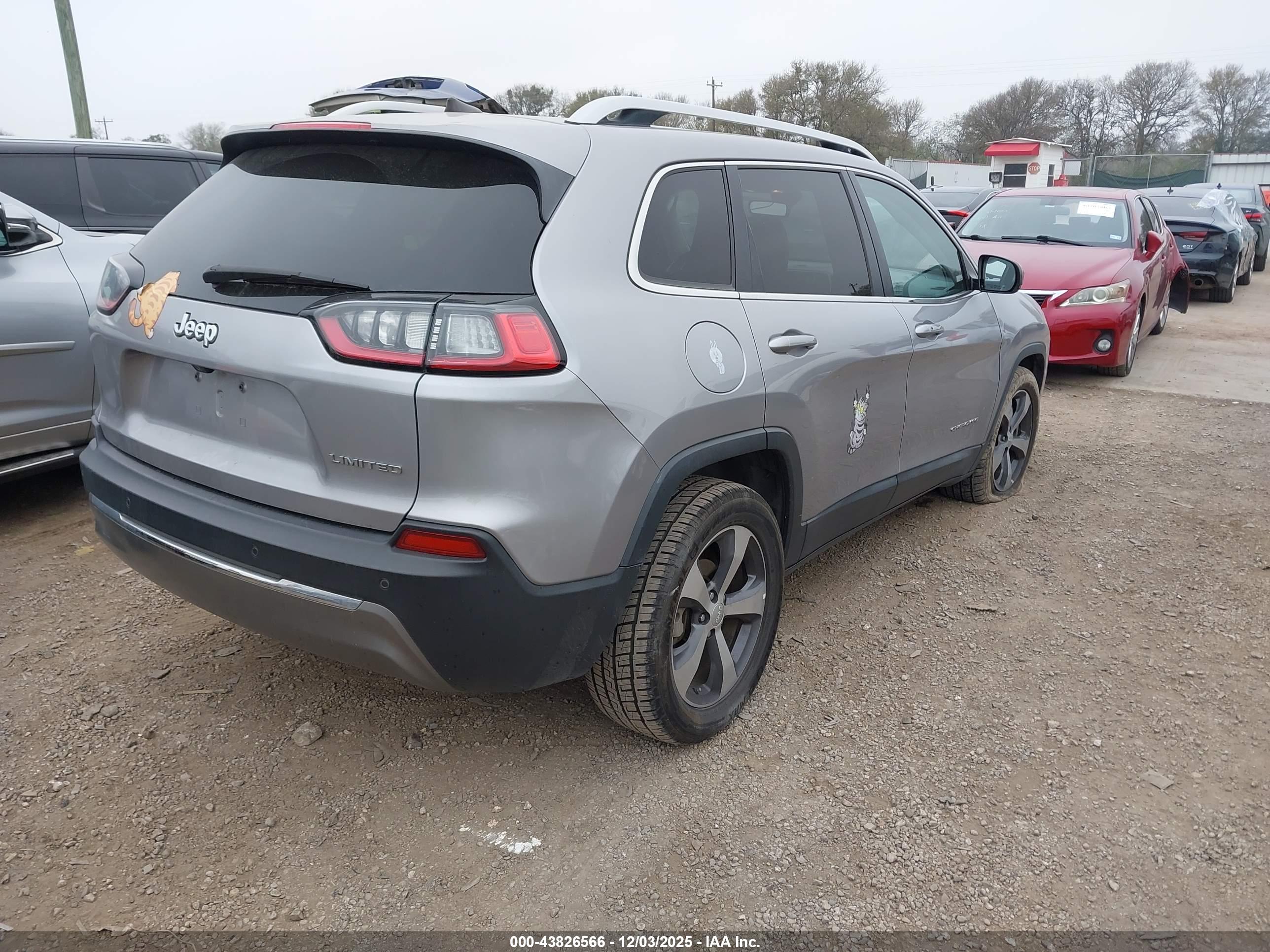 JEEP CHEROKEE image 4