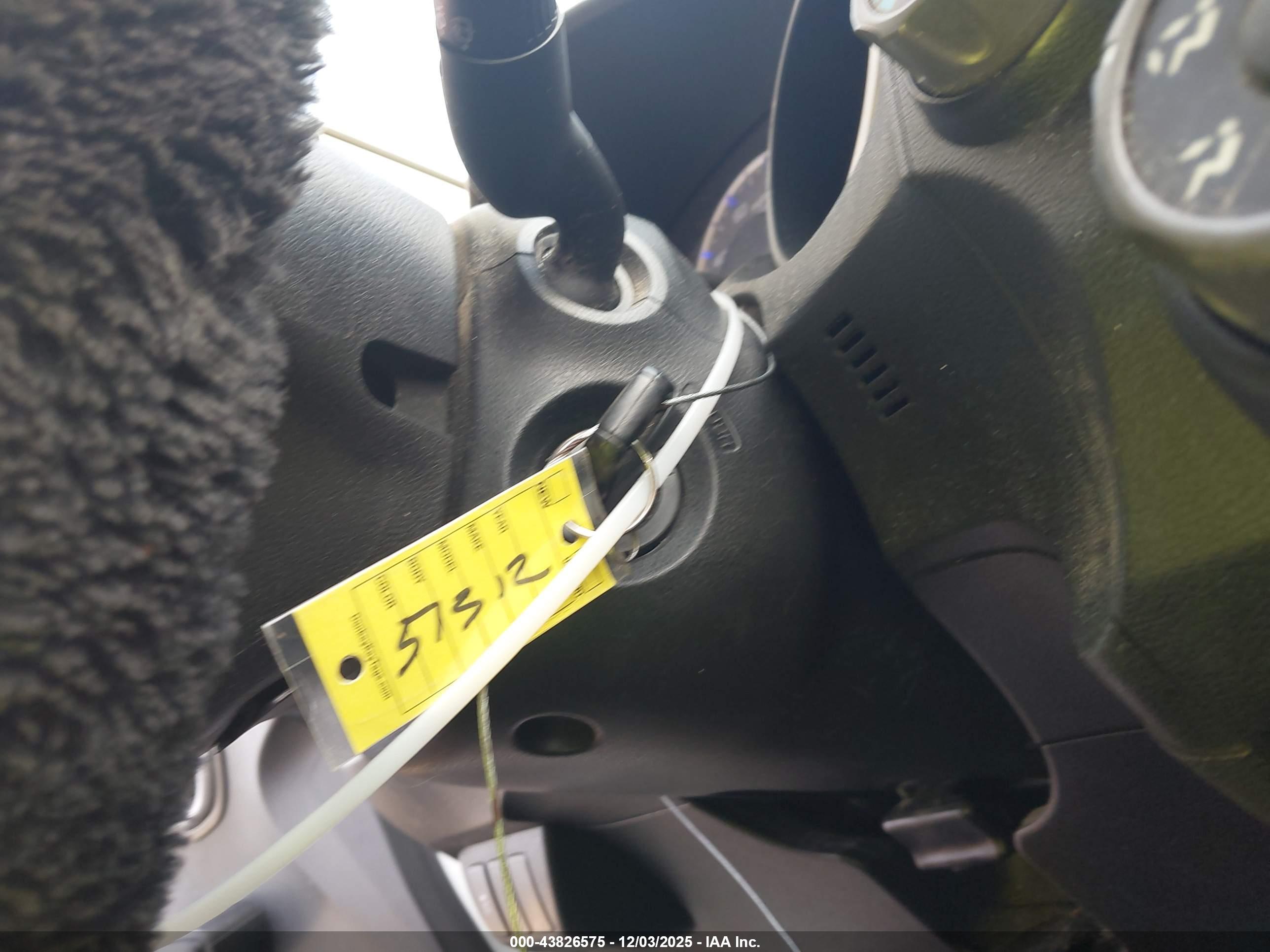 HONDA FIT image 11