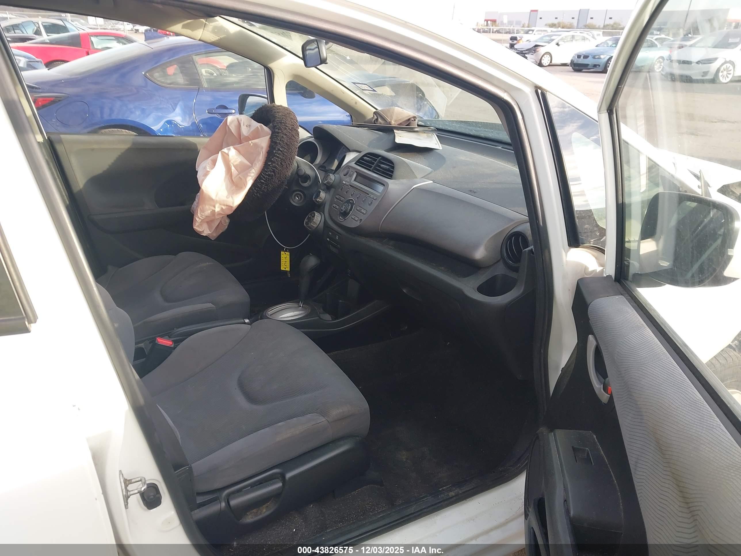 HONDA FIT image 5