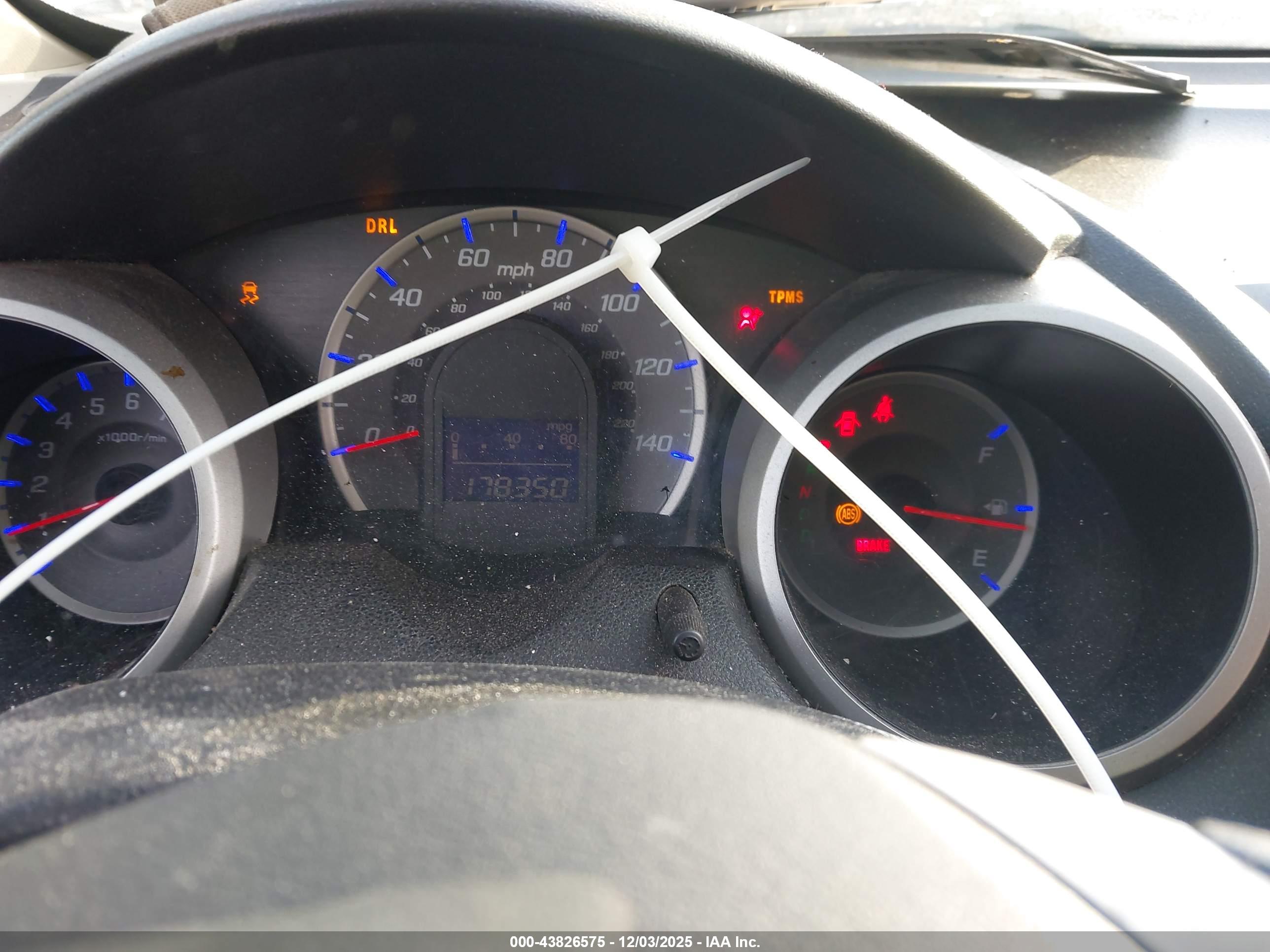 HONDA FIT image 7