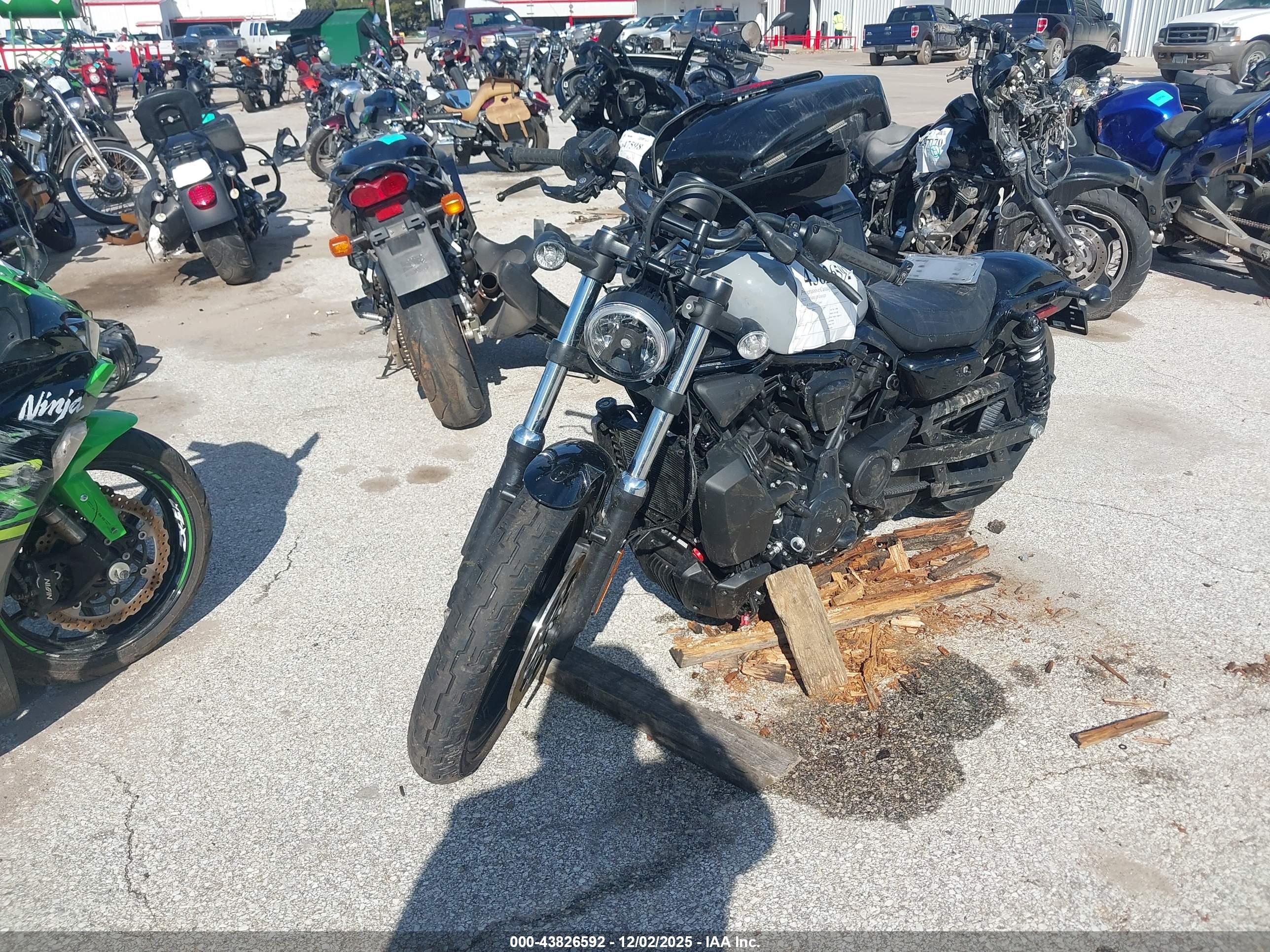 HARLEY-DAVIDSON RH975 image 2