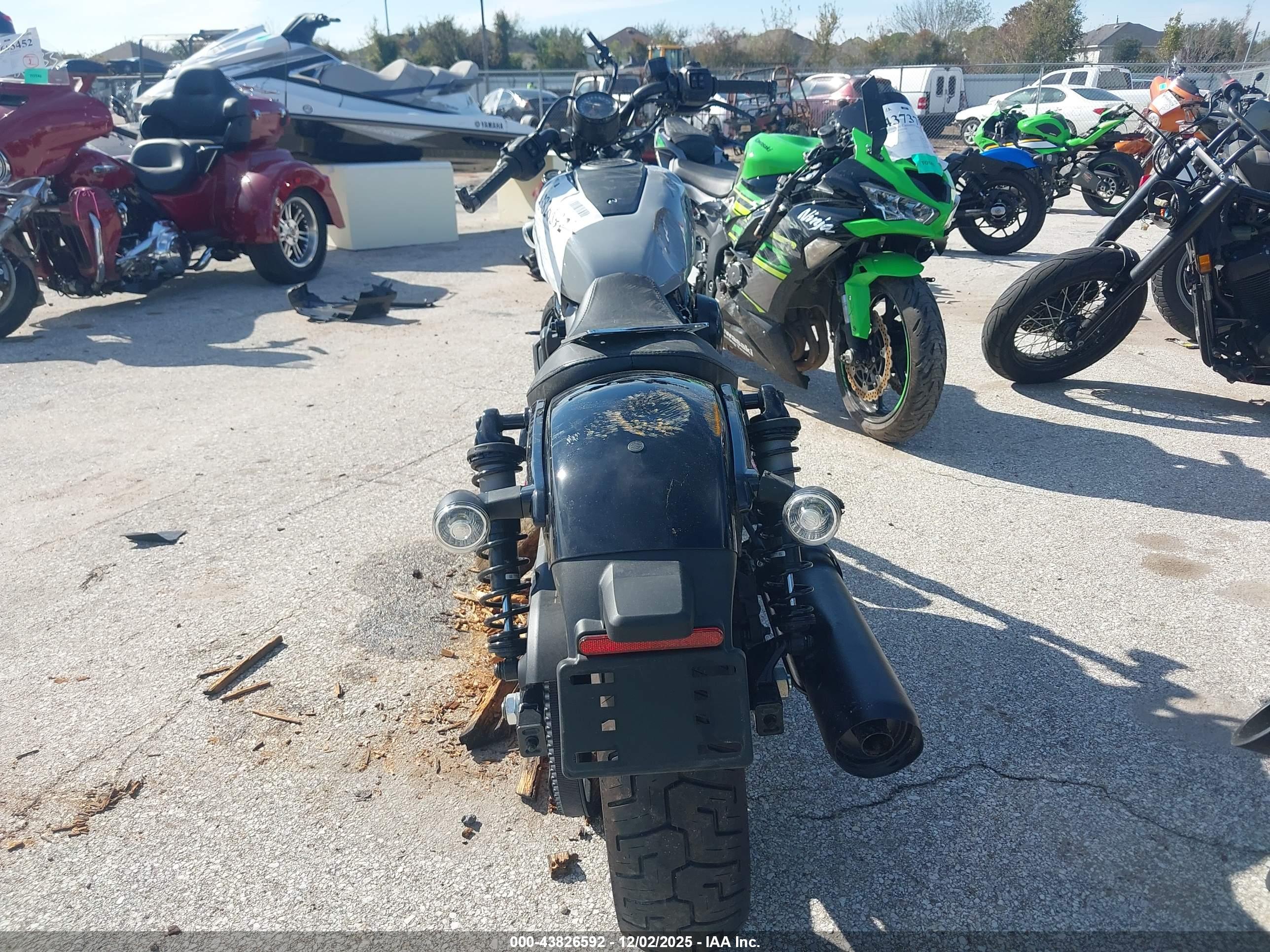 HARLEY-DAVIDSON RH975 image 6