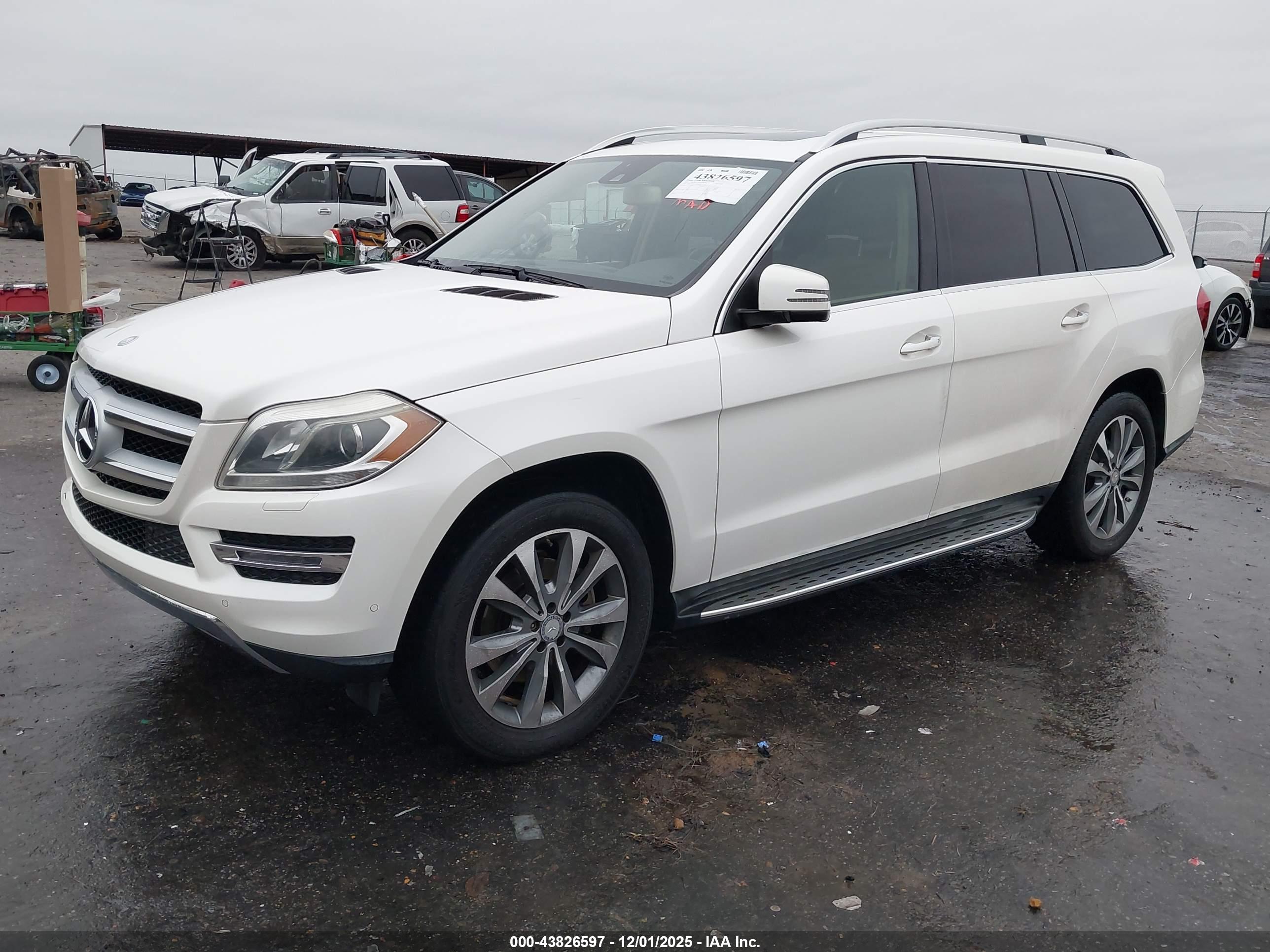 MERCEDES-BENZ GL image 2