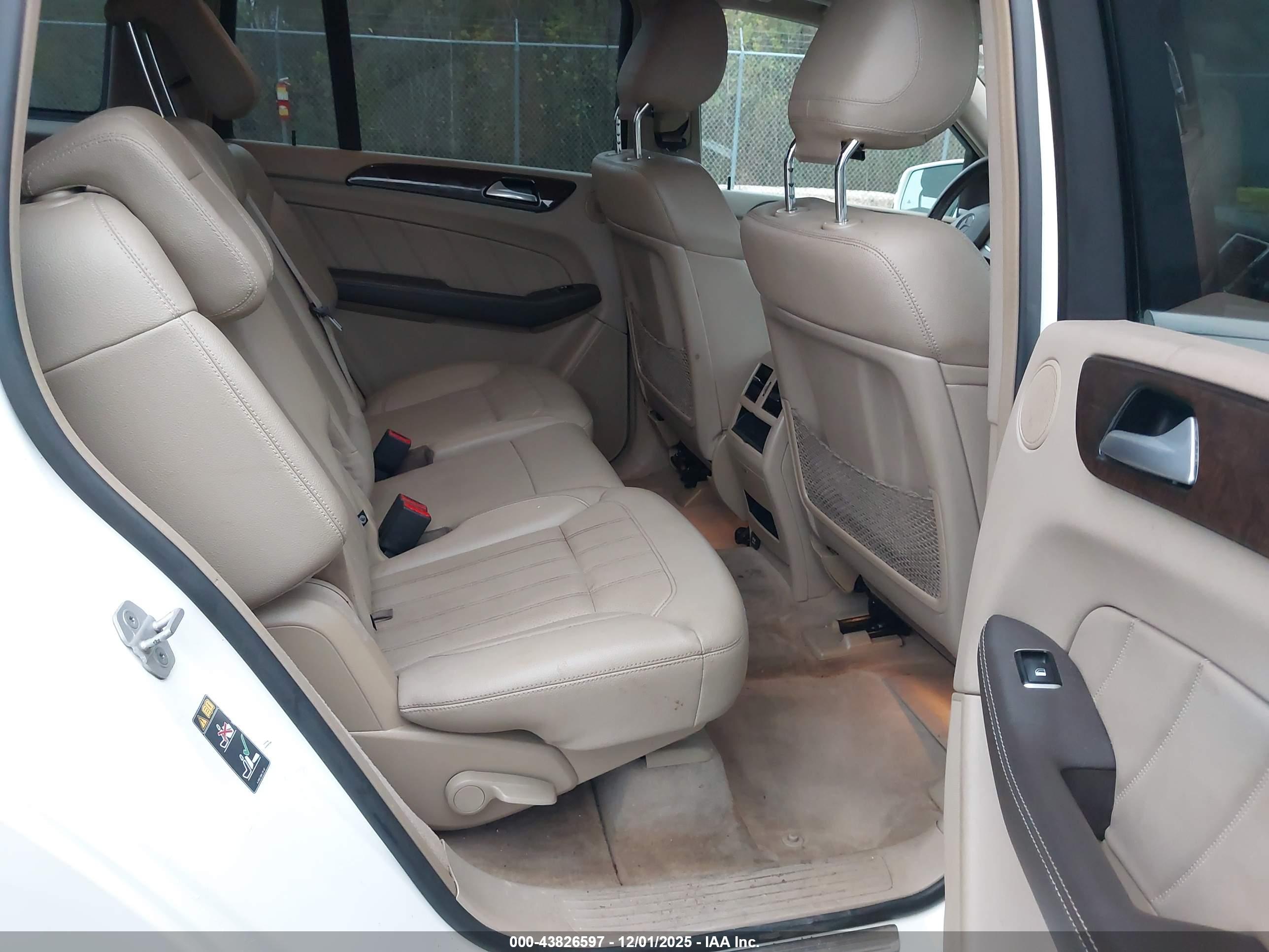 MERCEDES-BENZ GL image 8