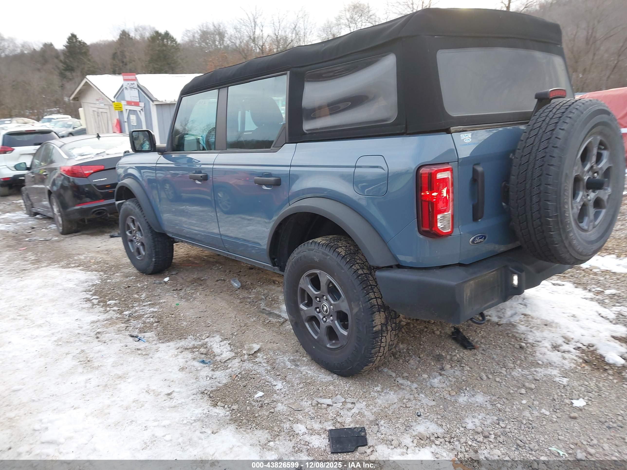 FORD BRONCO image 3