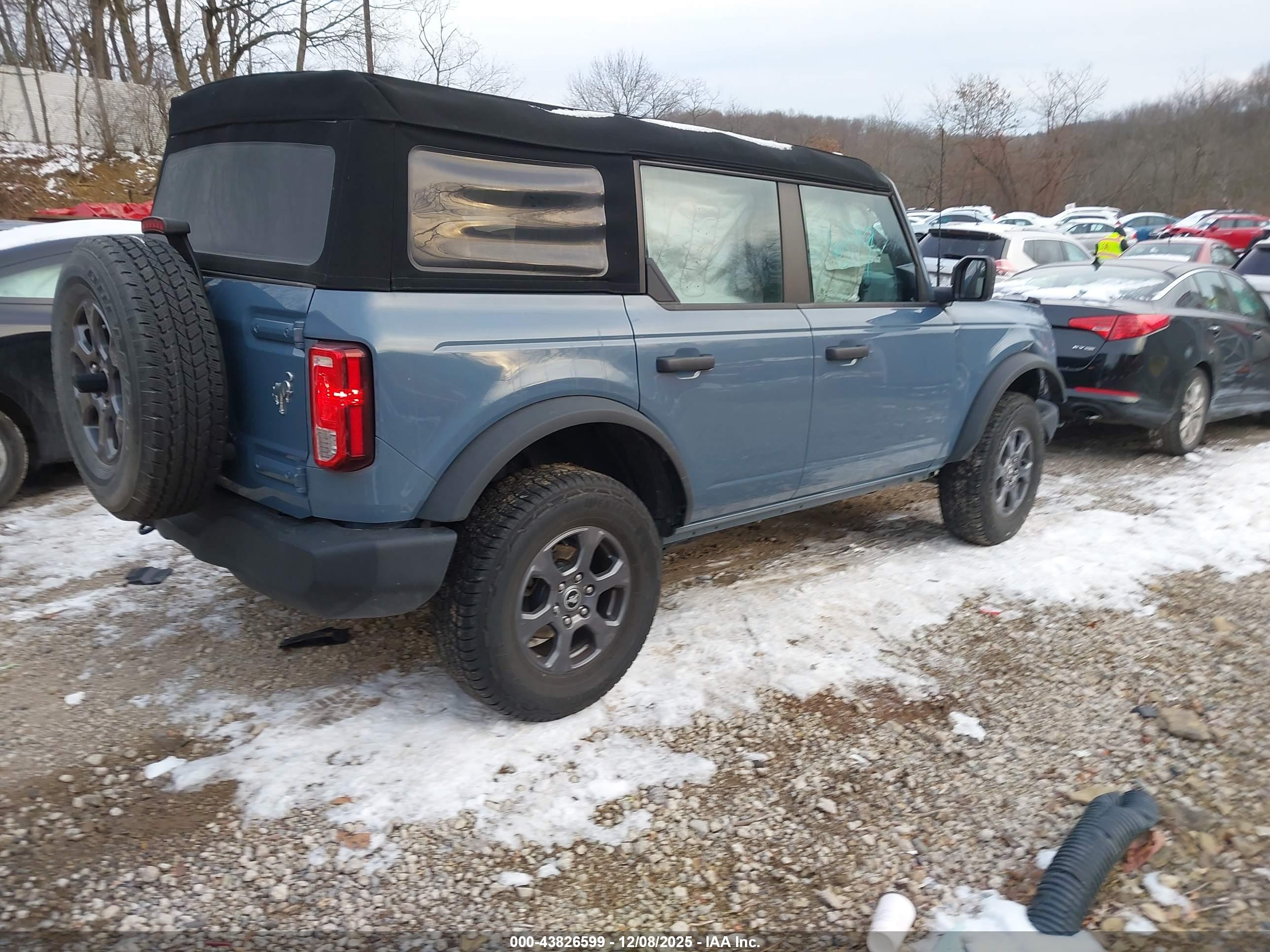 FORD BRONCO image 4