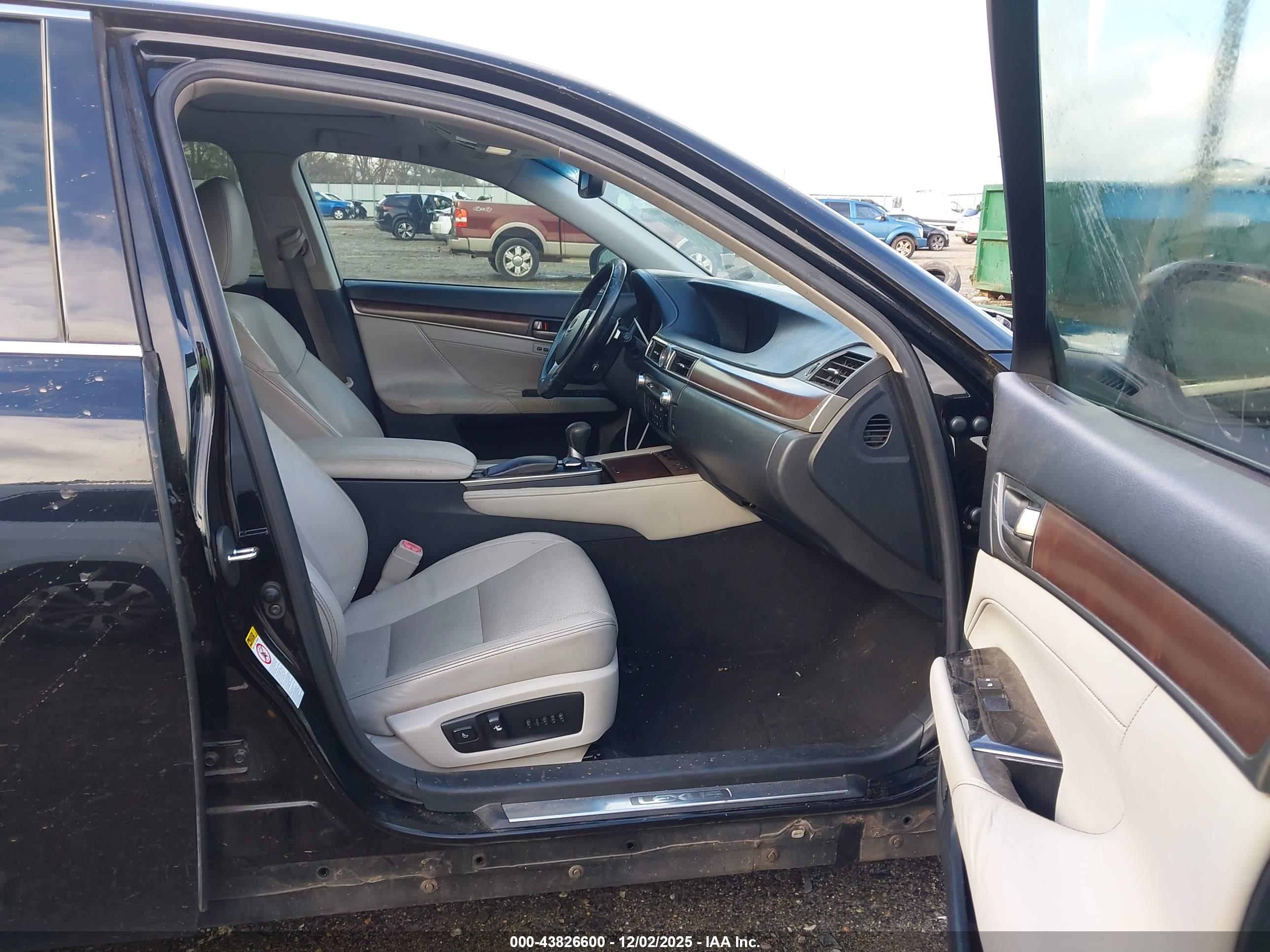 LEXUS GS image 5