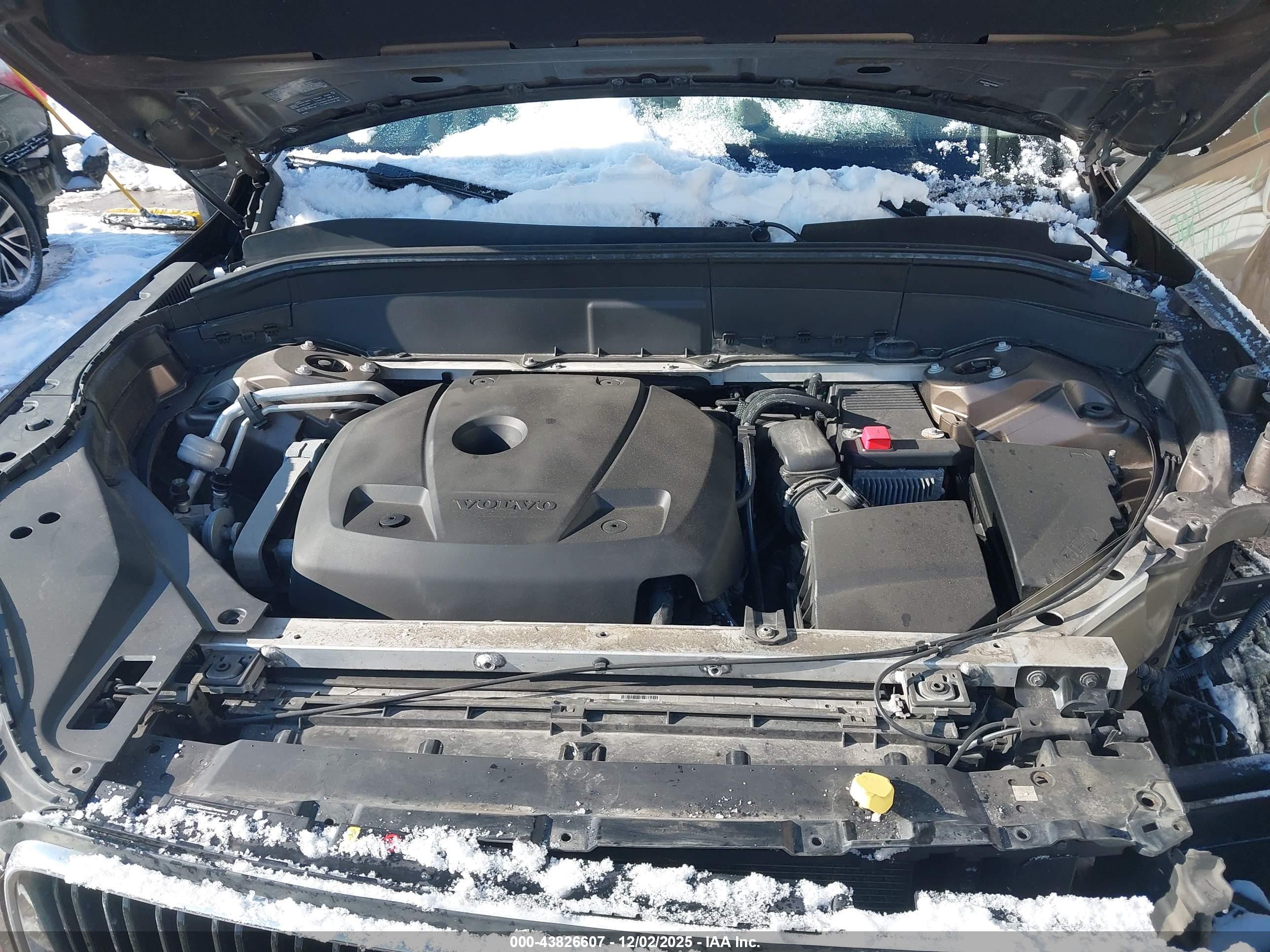 VOLVO XC90 image 10