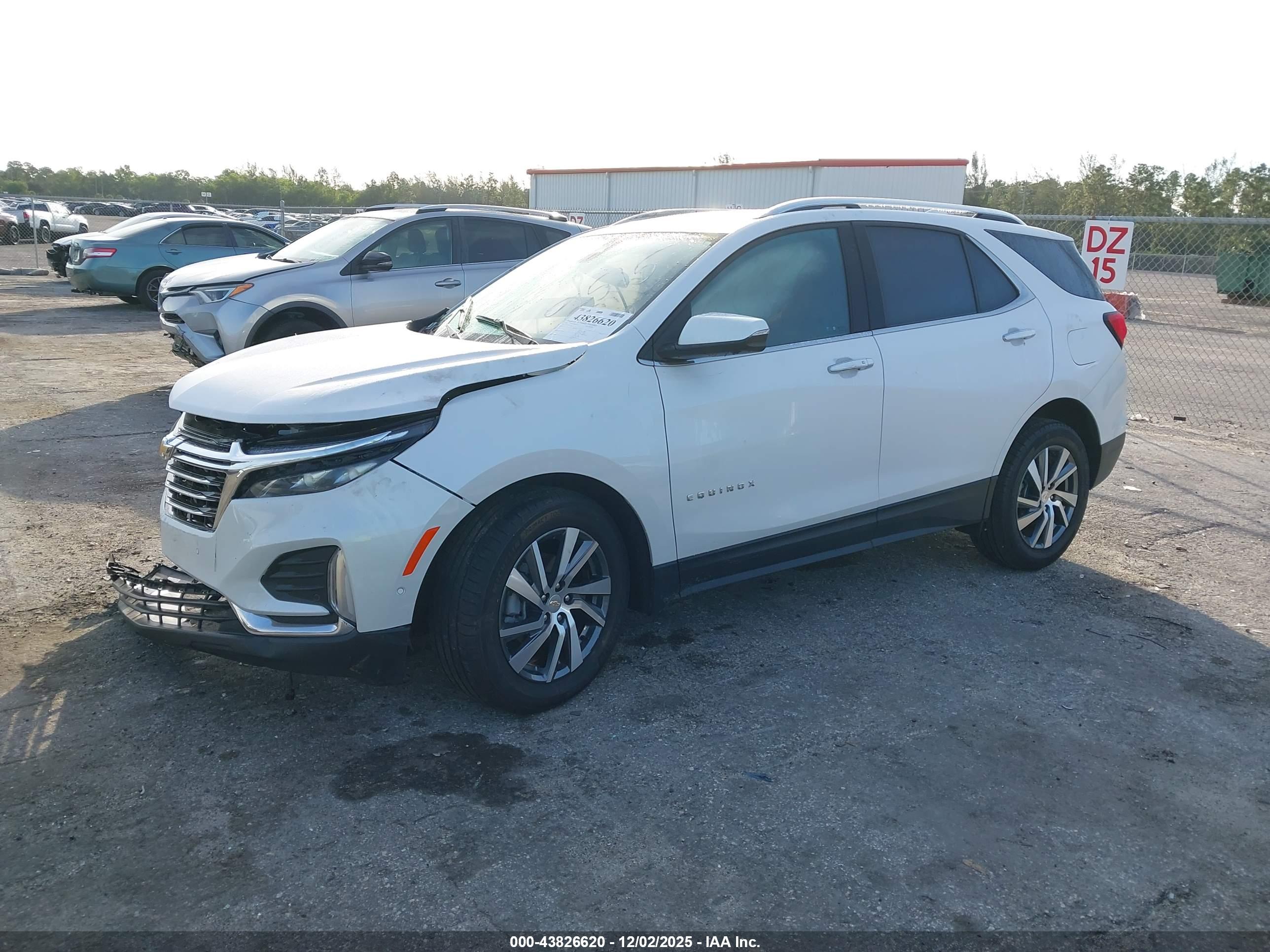 CHEVROLET EQUINOX image 2