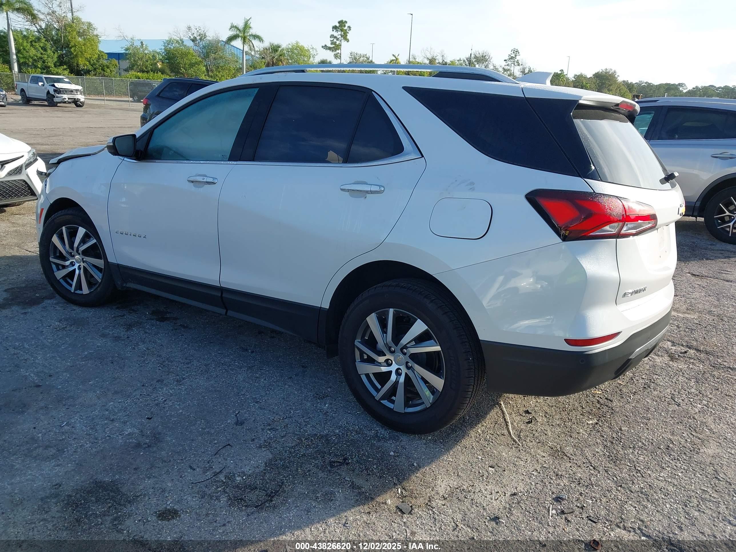 CHEVROLET EQUINOX image 3