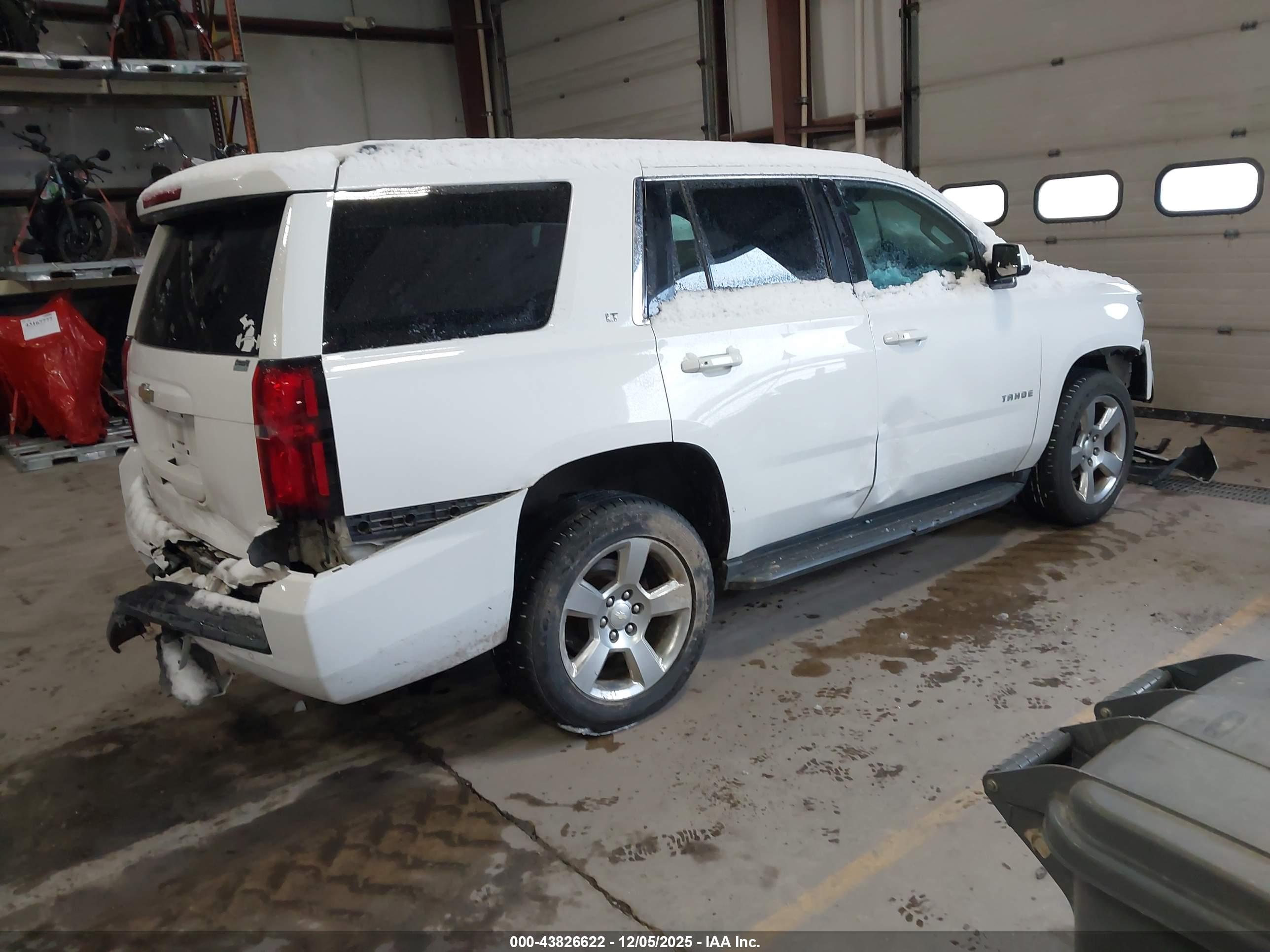 CHEVROLET TAHOE image 4