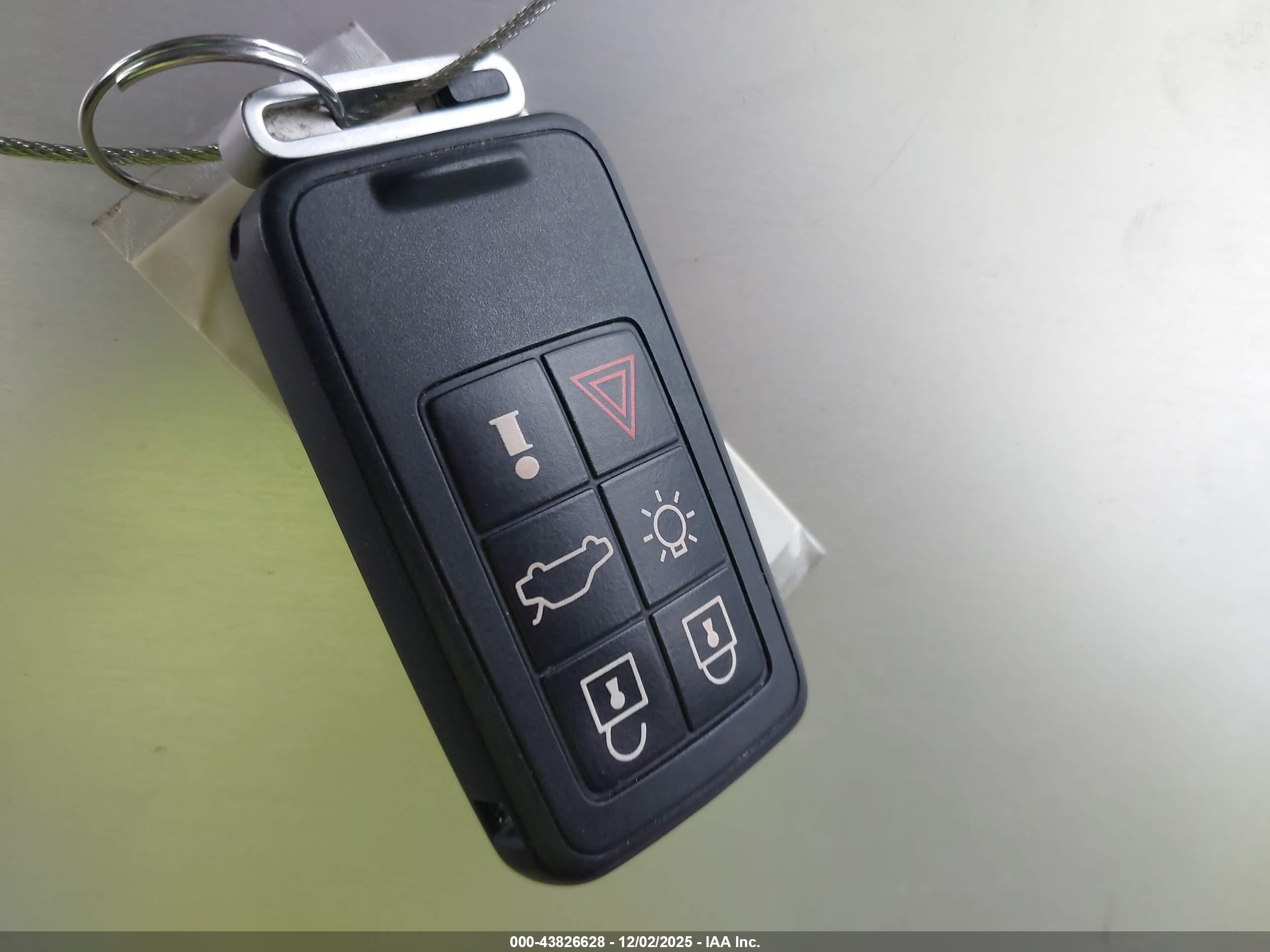 VOLVO S80 image 11