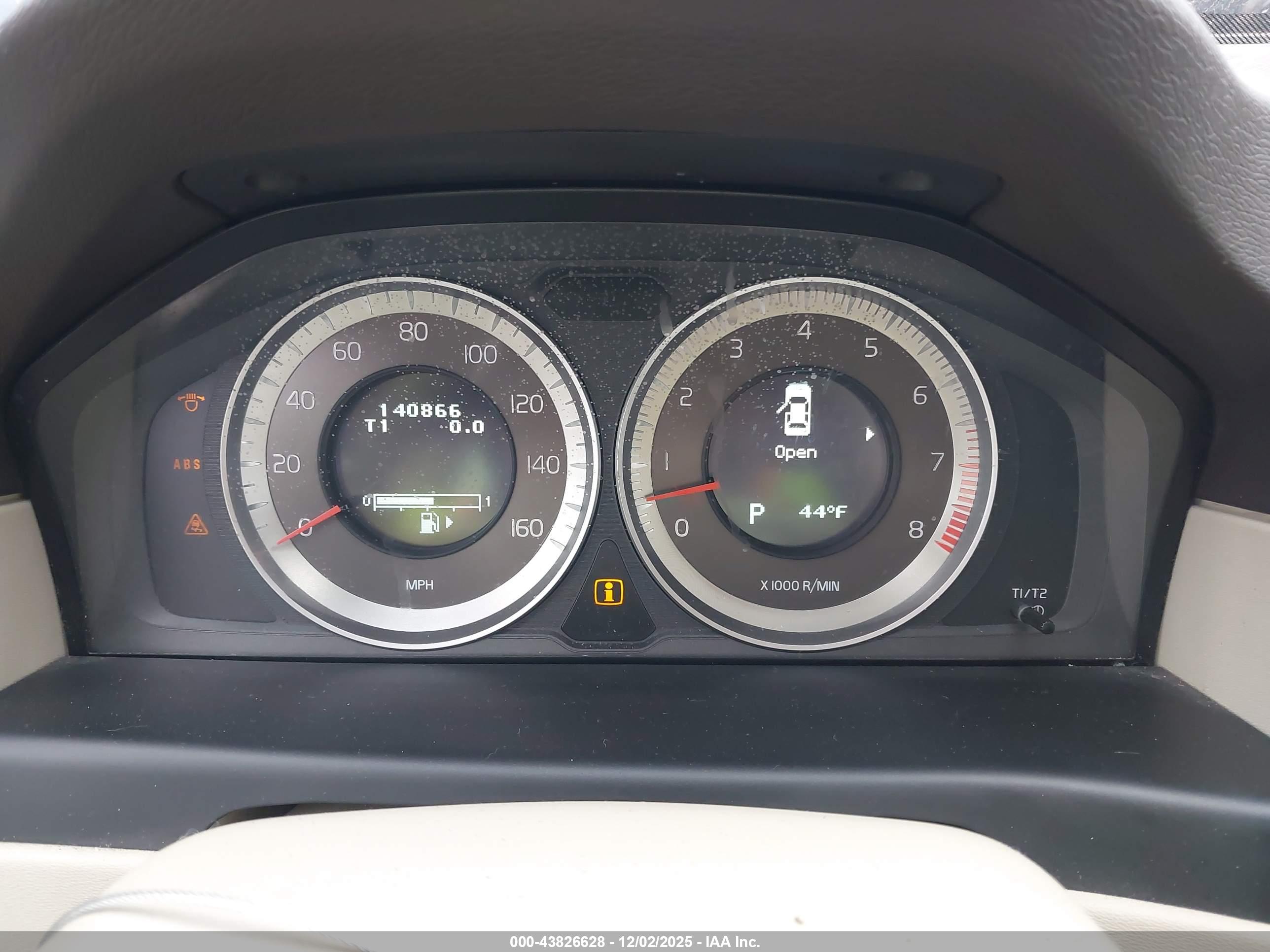 VOLVO S80 image 7