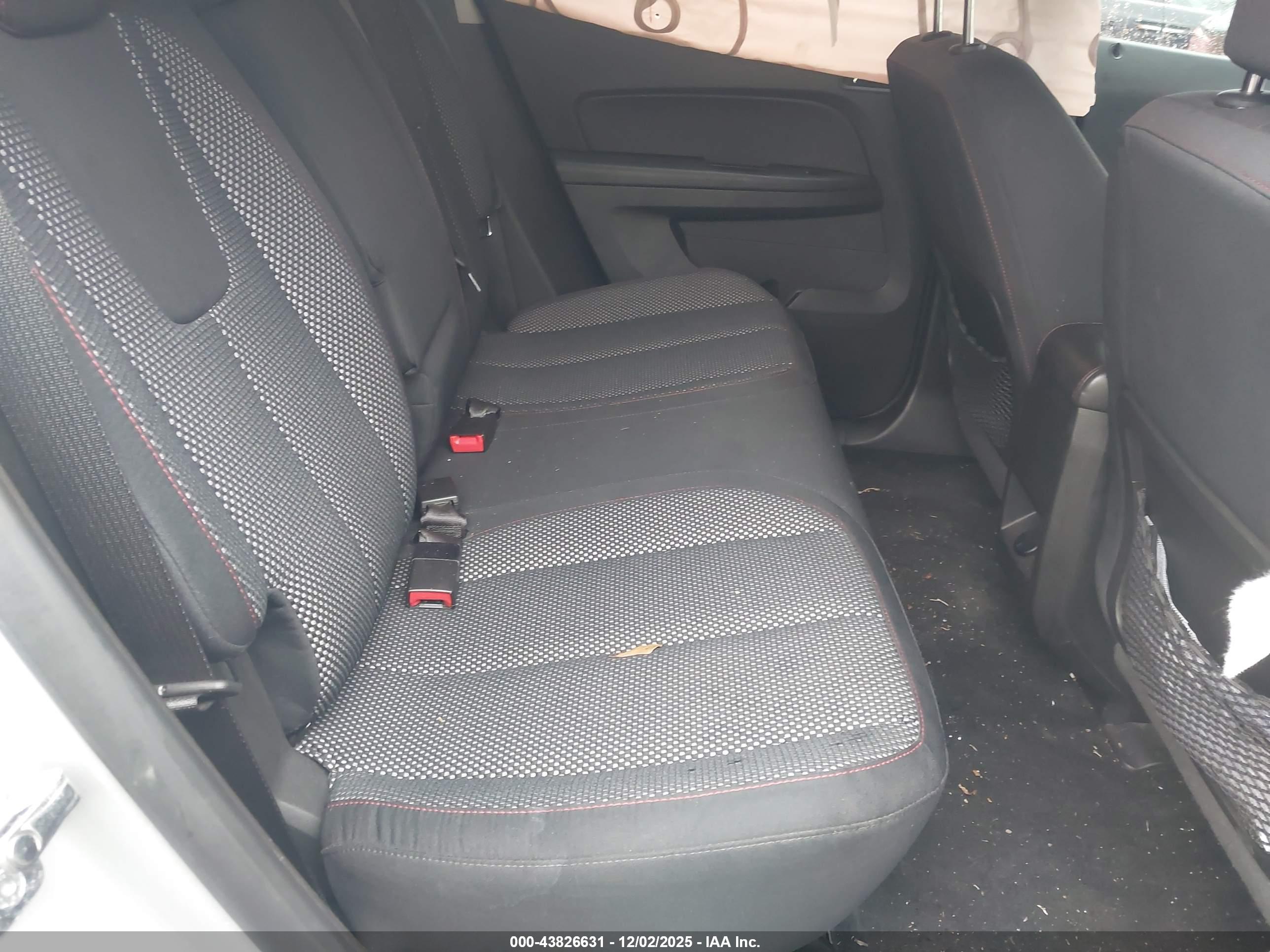 CHEVROLET EQUINOX image 8